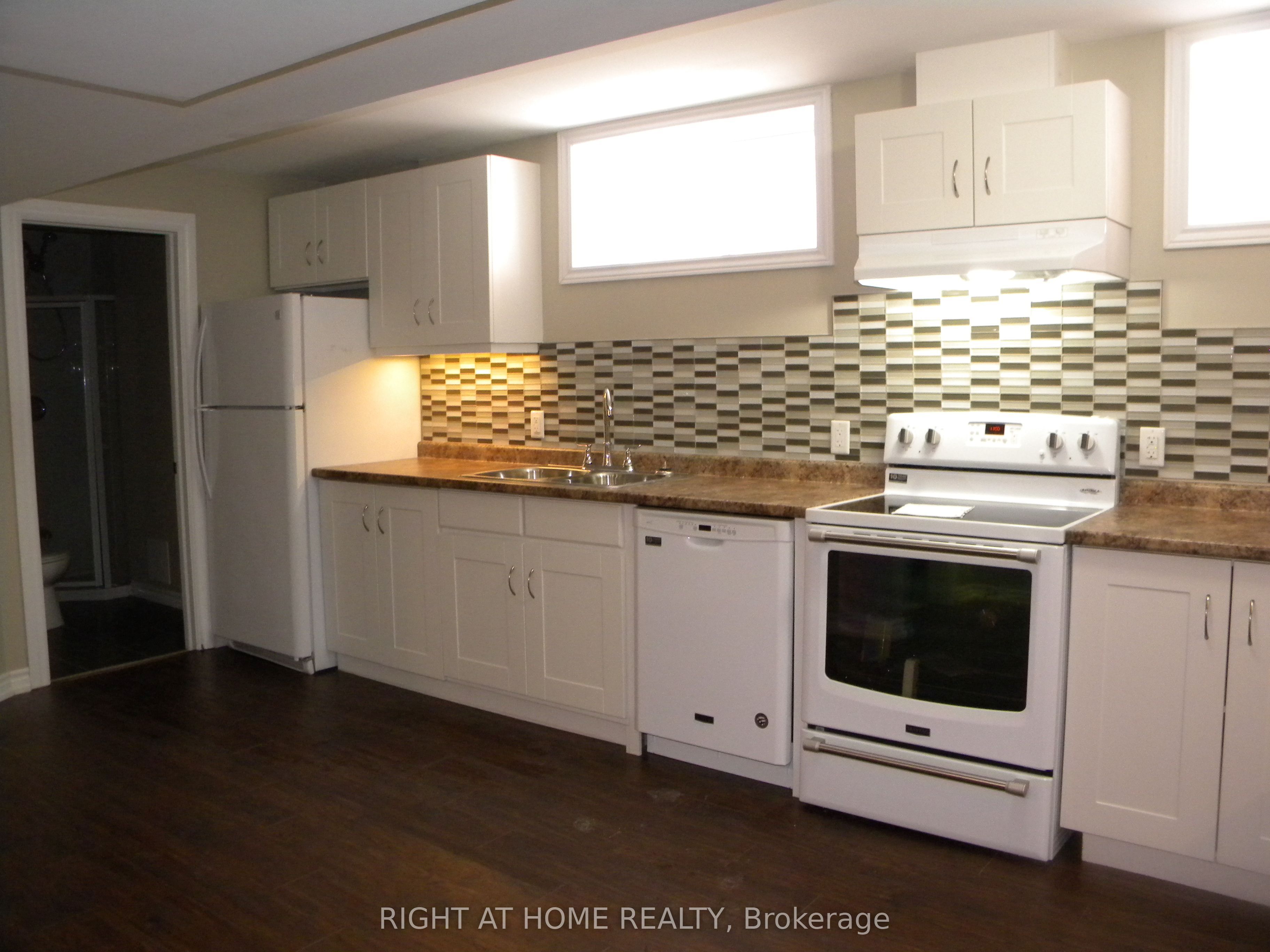 42 Westminster Circle B Property Photo 2