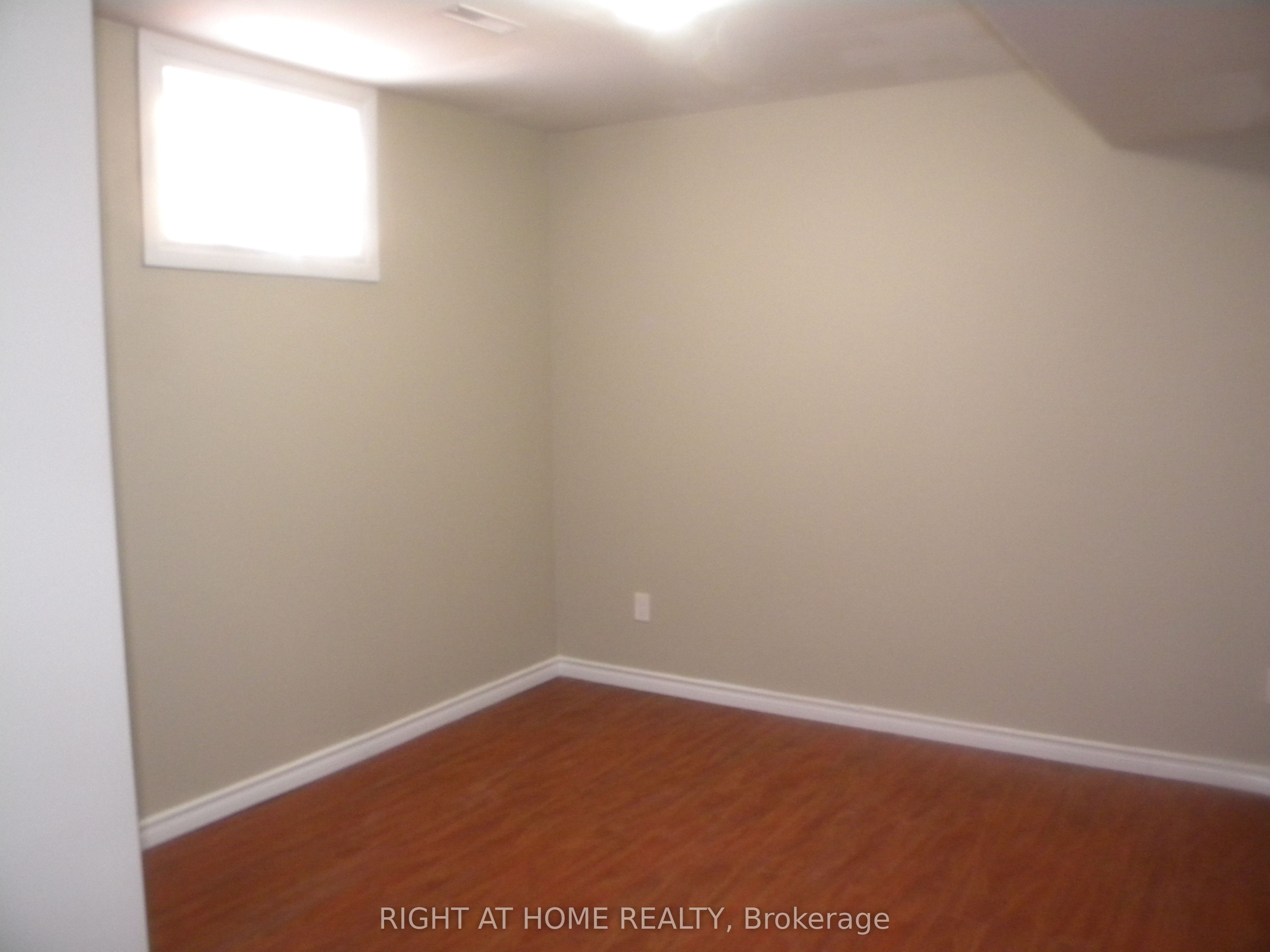 42 Westminster Circle B Property Photo 9