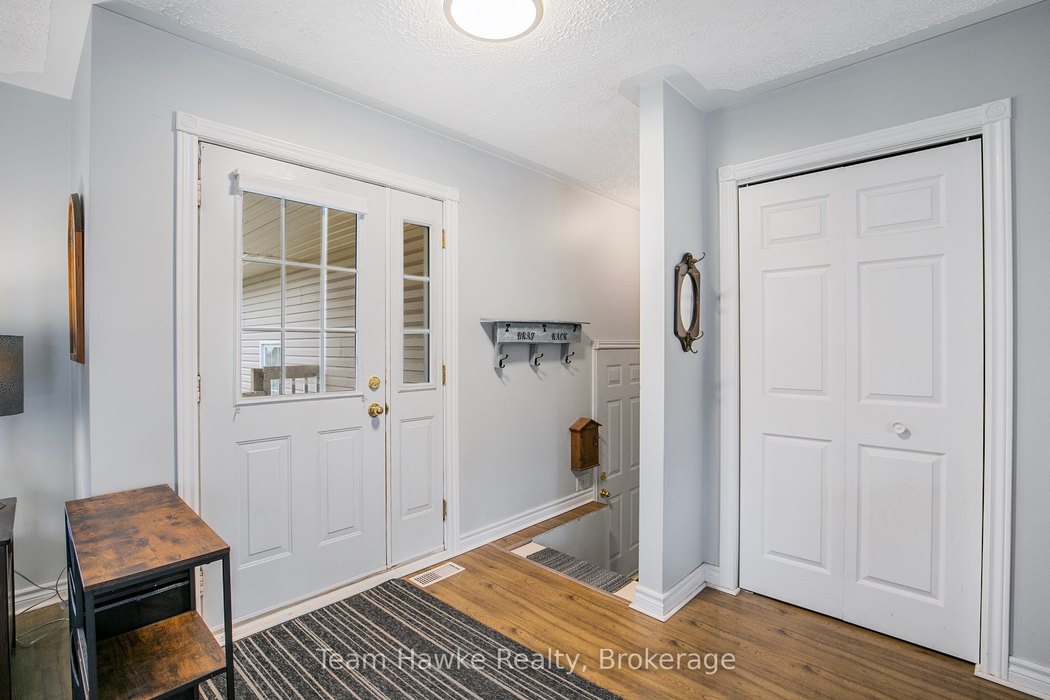 22 Laurier Boulevard Property Photo 4
