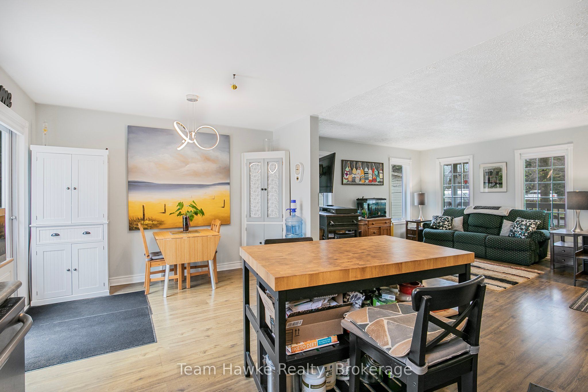 22 Laurier Boulevard Property Photo 12