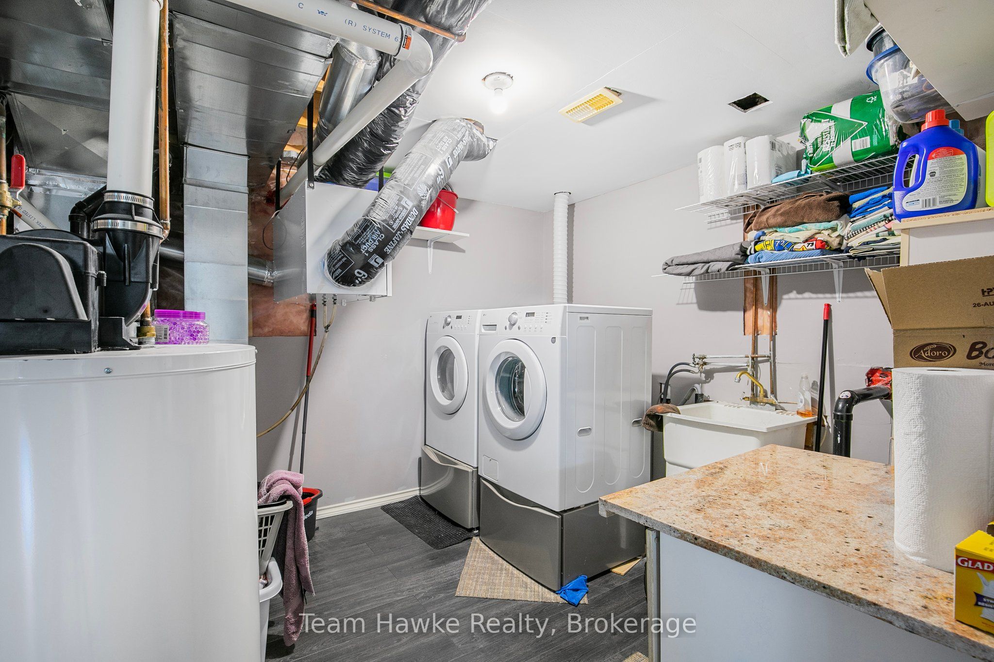 22 Laurier Boulevard Property Photo 26