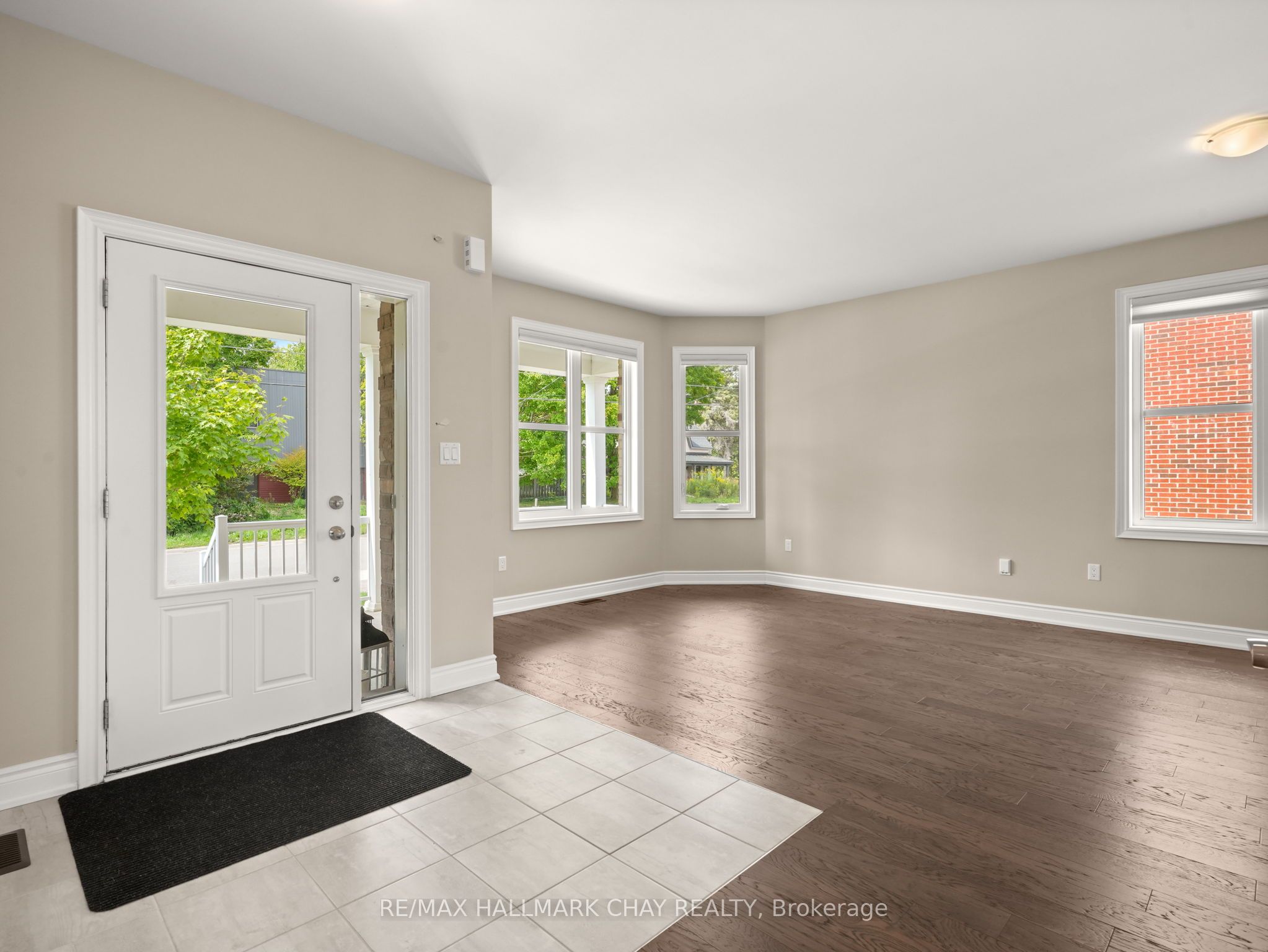 213 Mary Street Property Photo 10