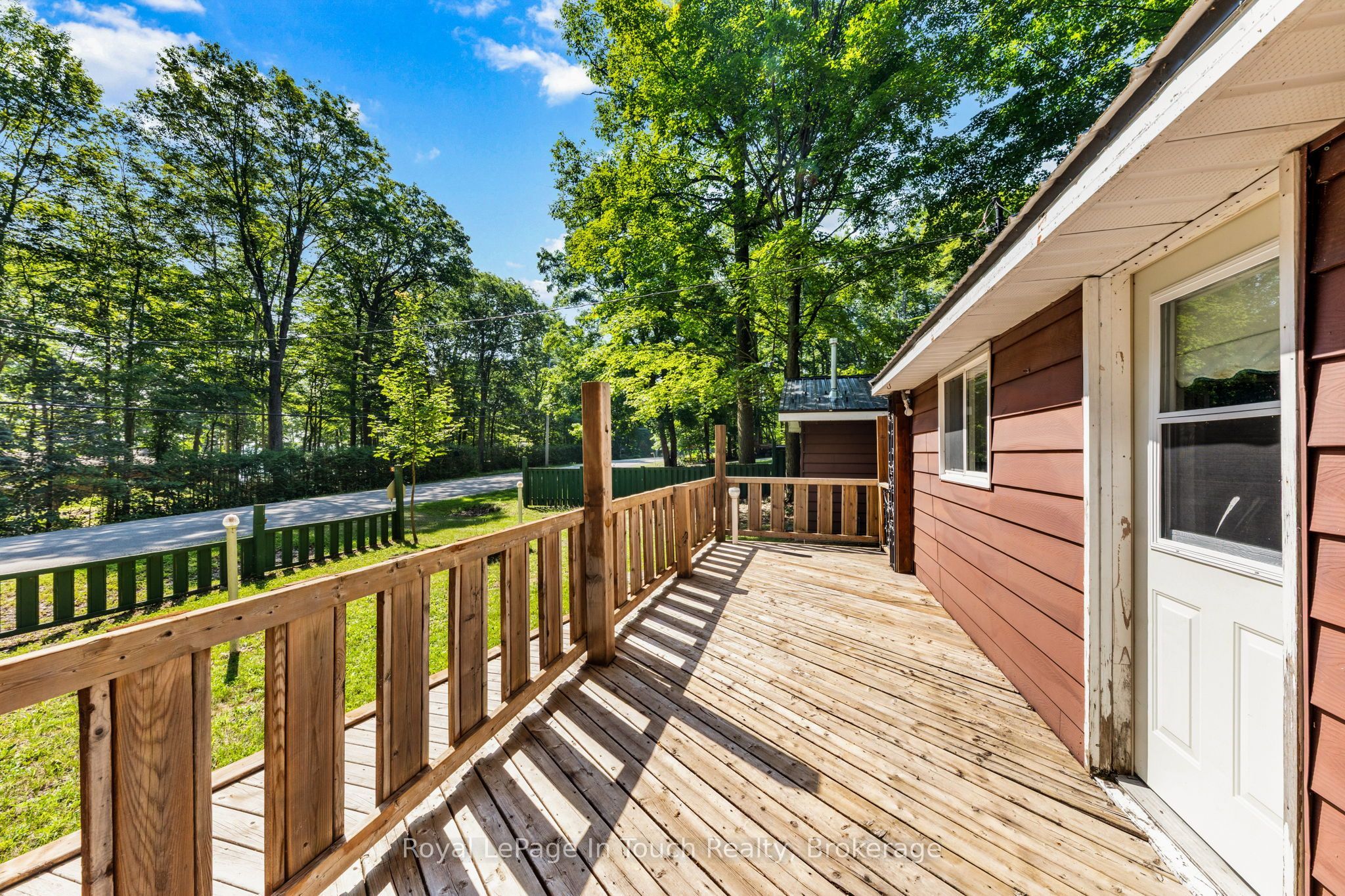 1558 Champlain Road Property Photo 6