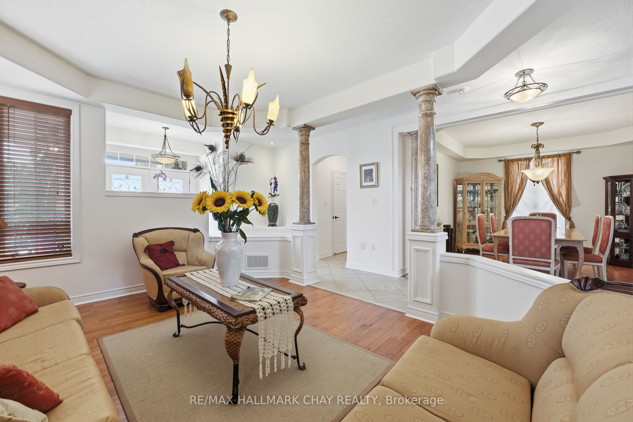 12 Parisian Crescent Property Photo 12