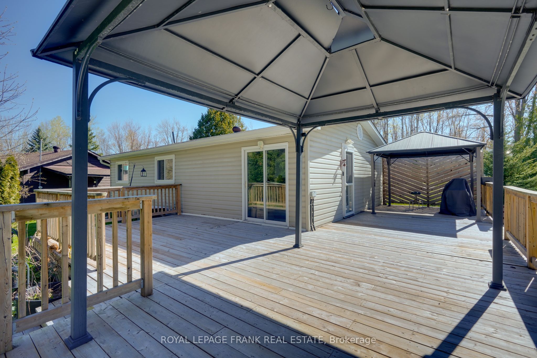 3576 John Street Property Photo 1