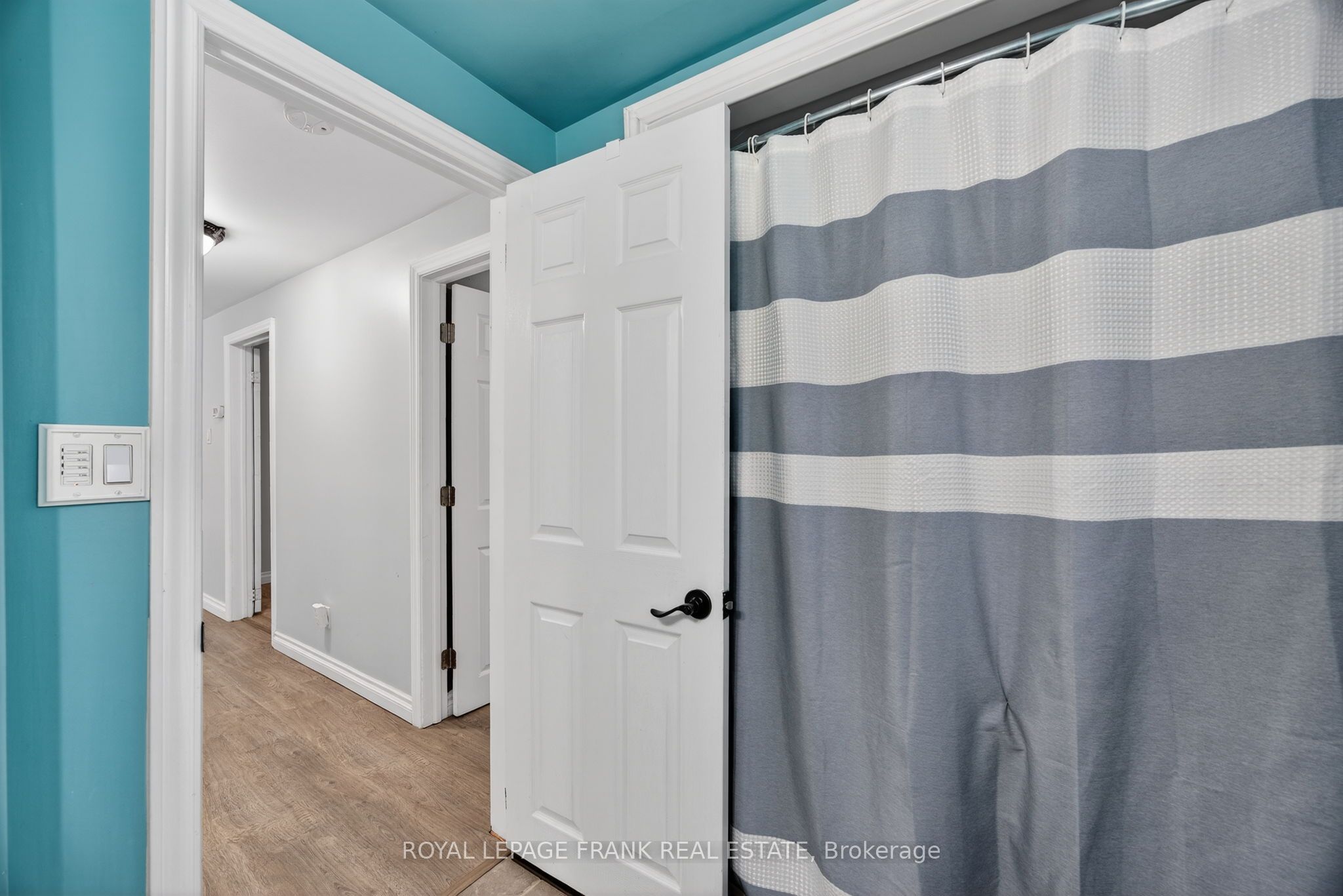 3576 John Street Property Photo 12