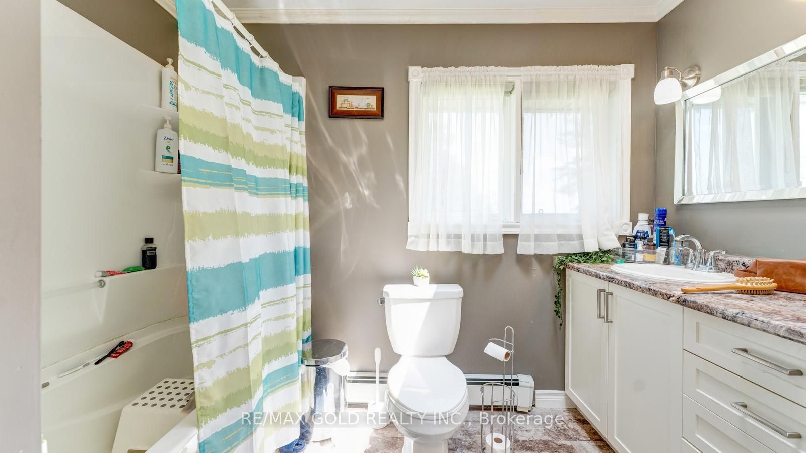 4680 Penetanguishene Road Property Photo 44
