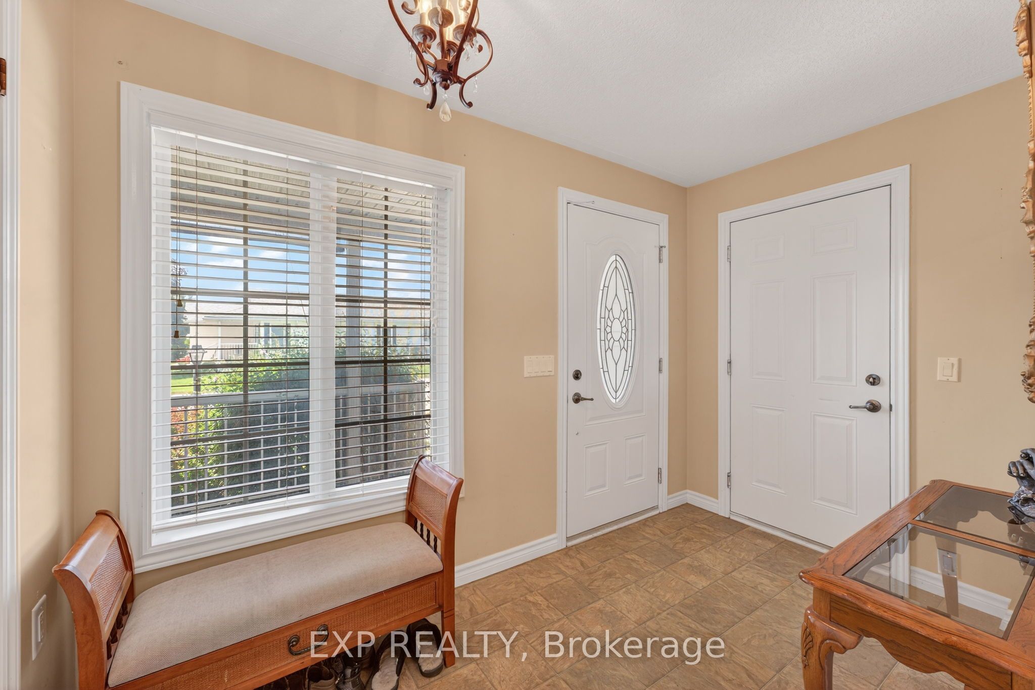 30 Illinois Crescent Property Photo 5