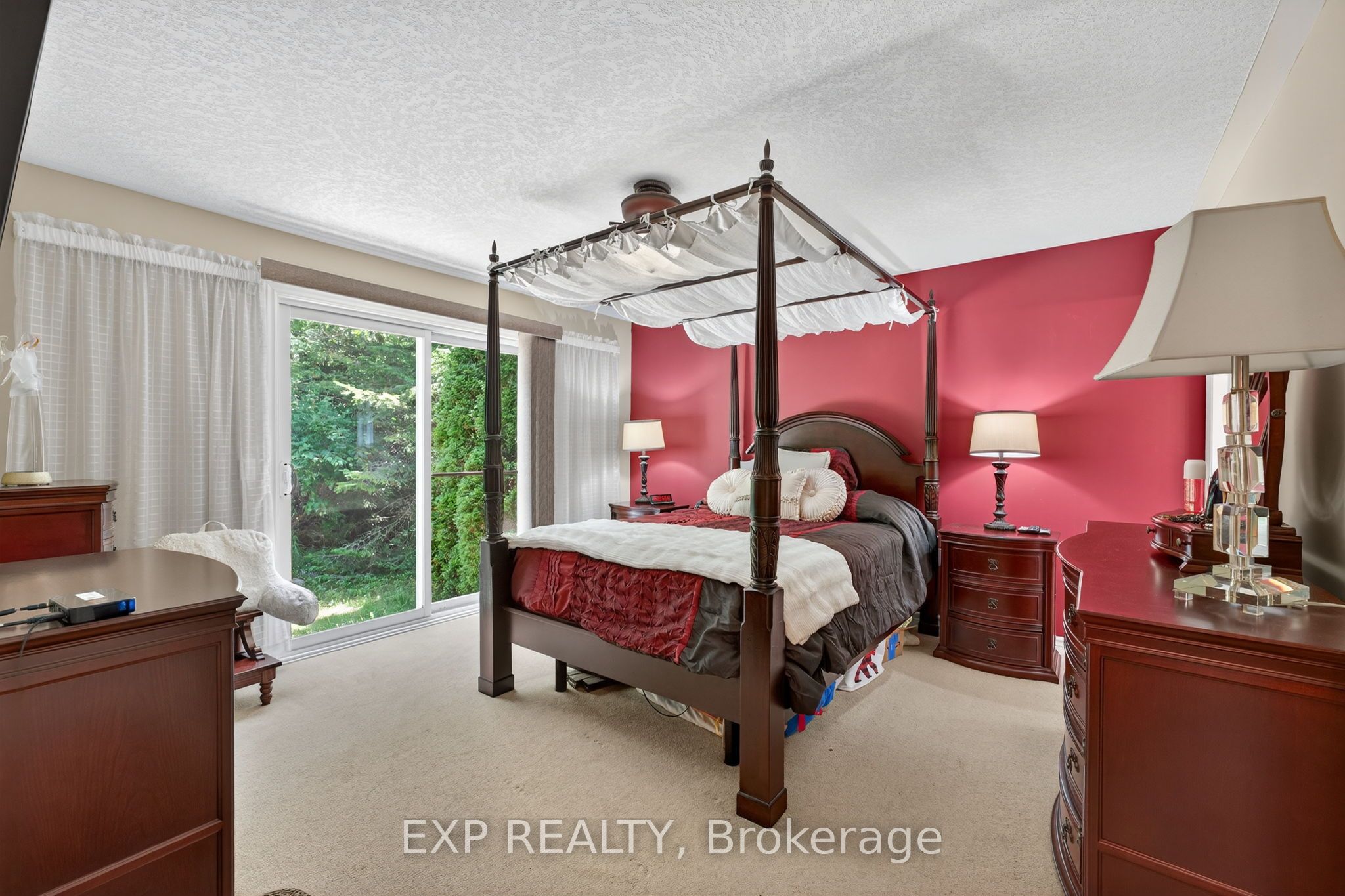 30 Illinois Crescent Property Photo 12