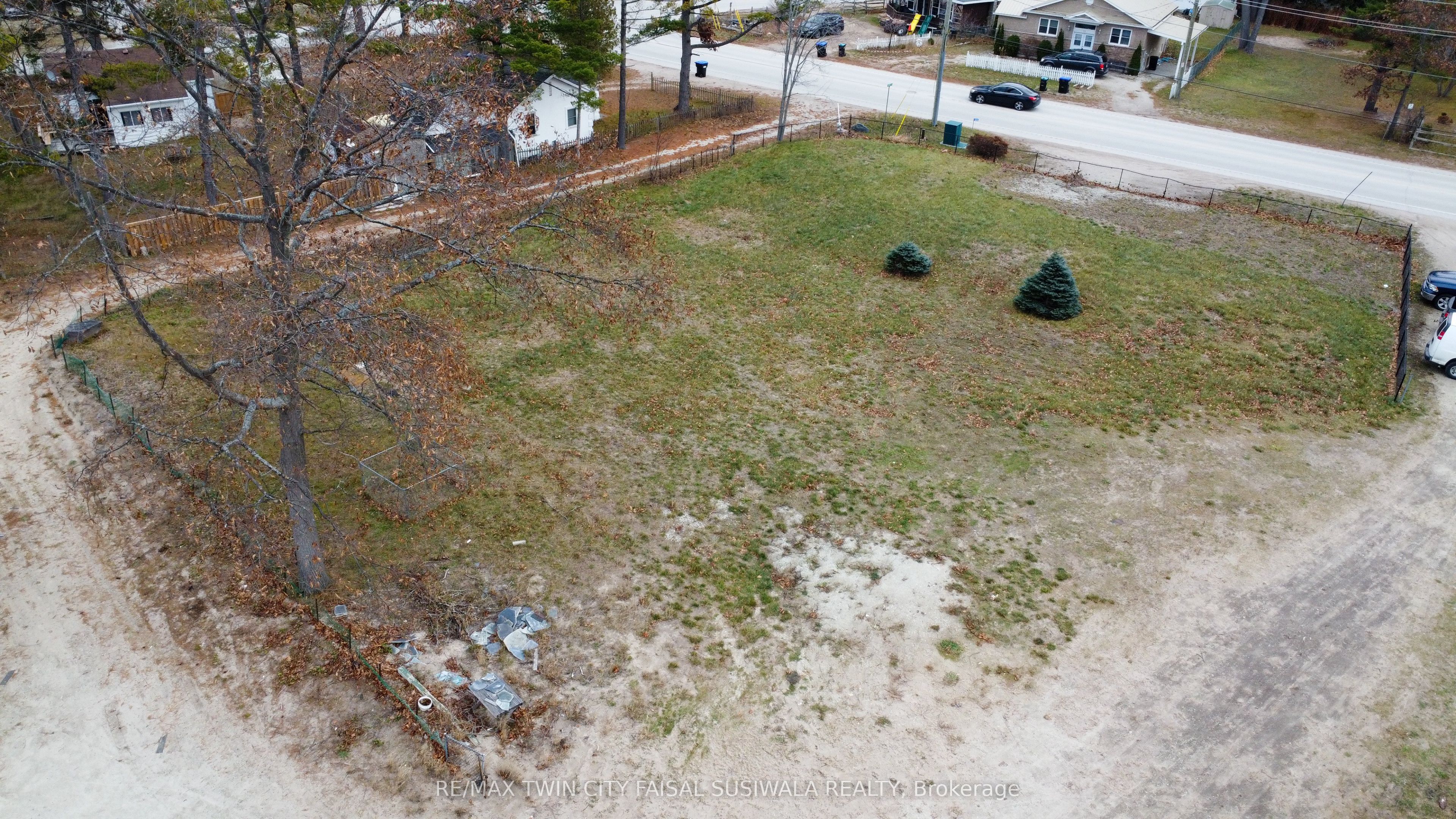 326 River Road E A Property Photo 7