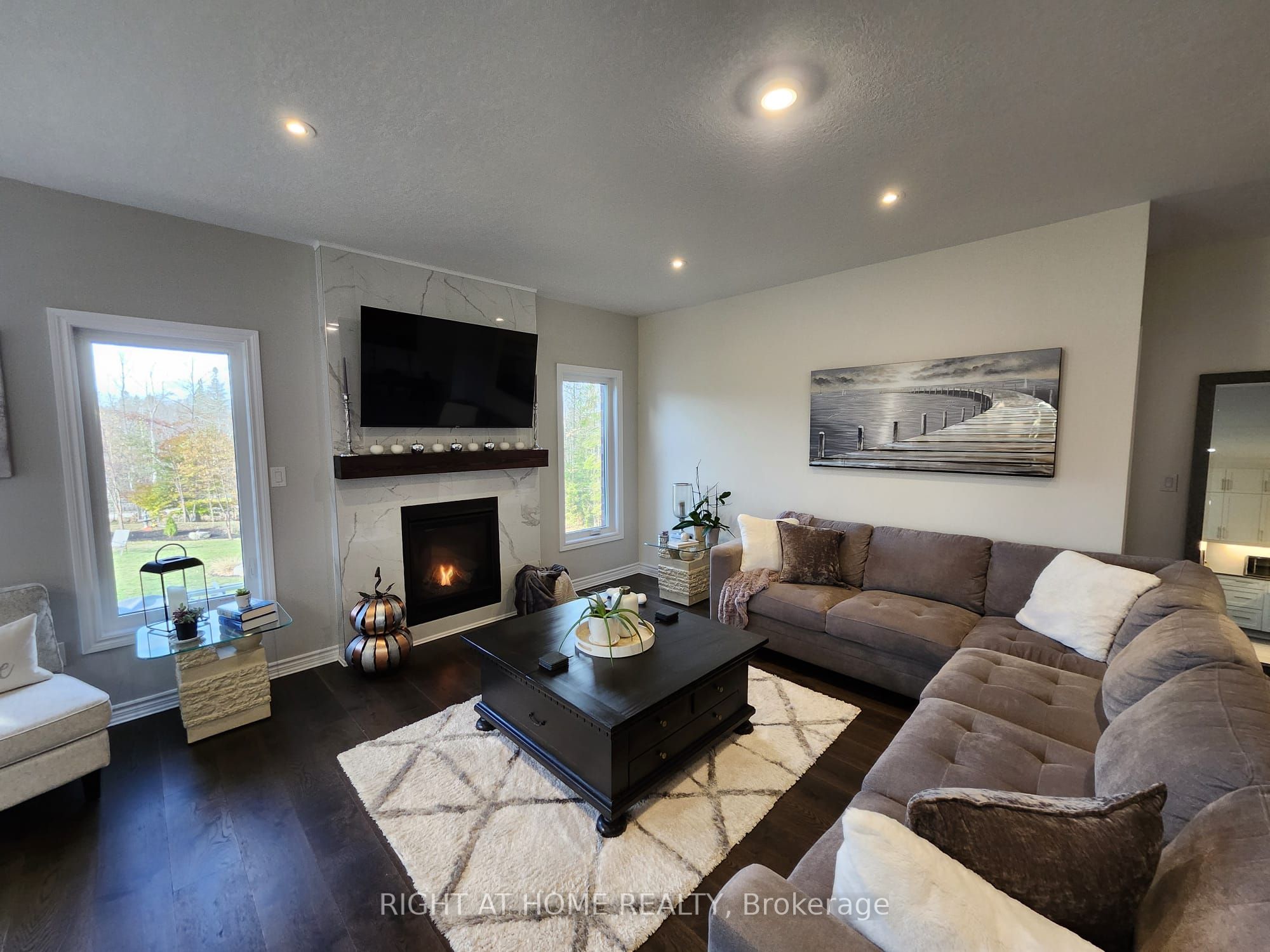 84 Diamond Valley Drive Property Photo 13