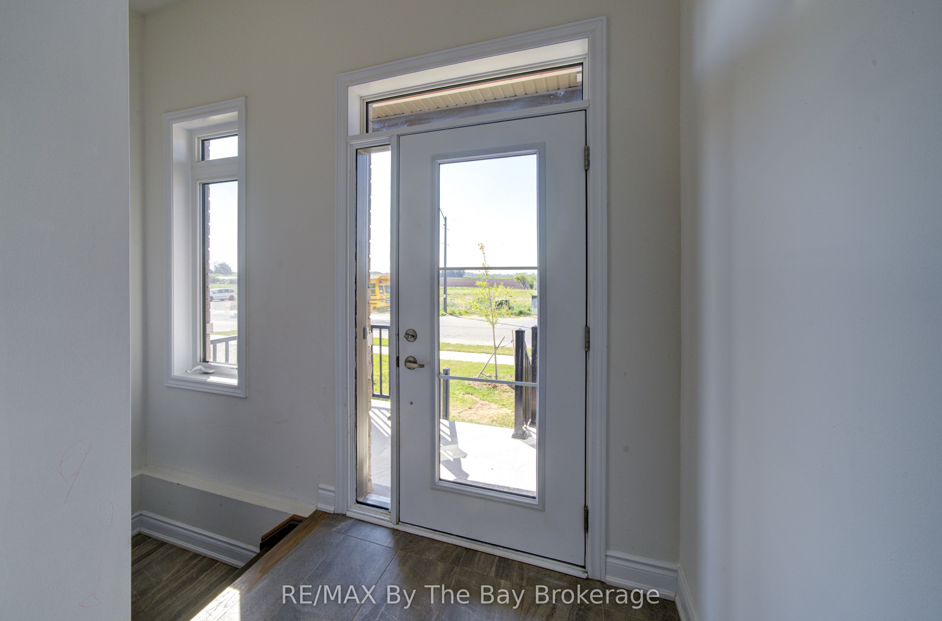 15 Union Boulevard Property Photo 4