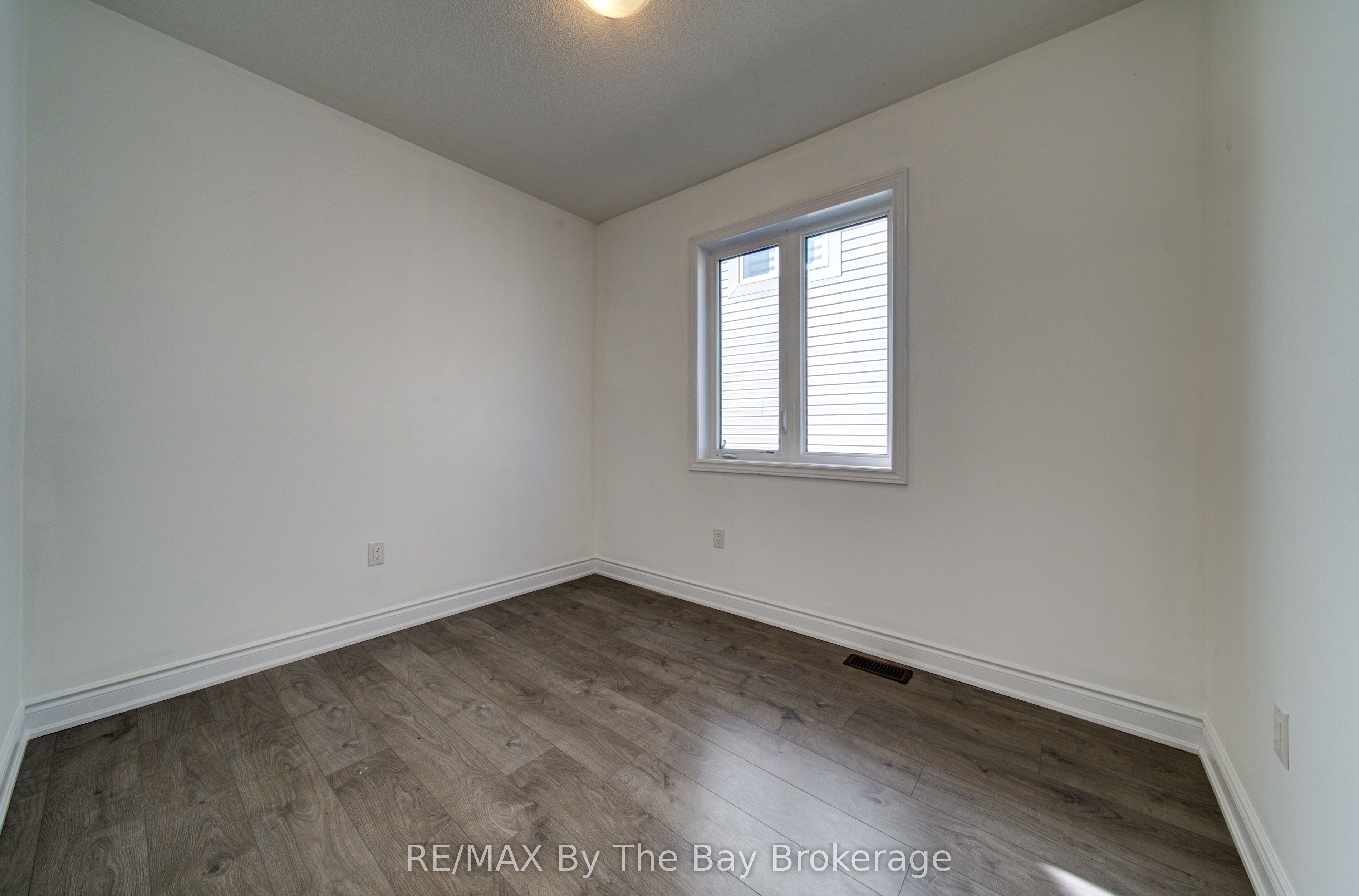 15 Union Boulevard Property Photo 18