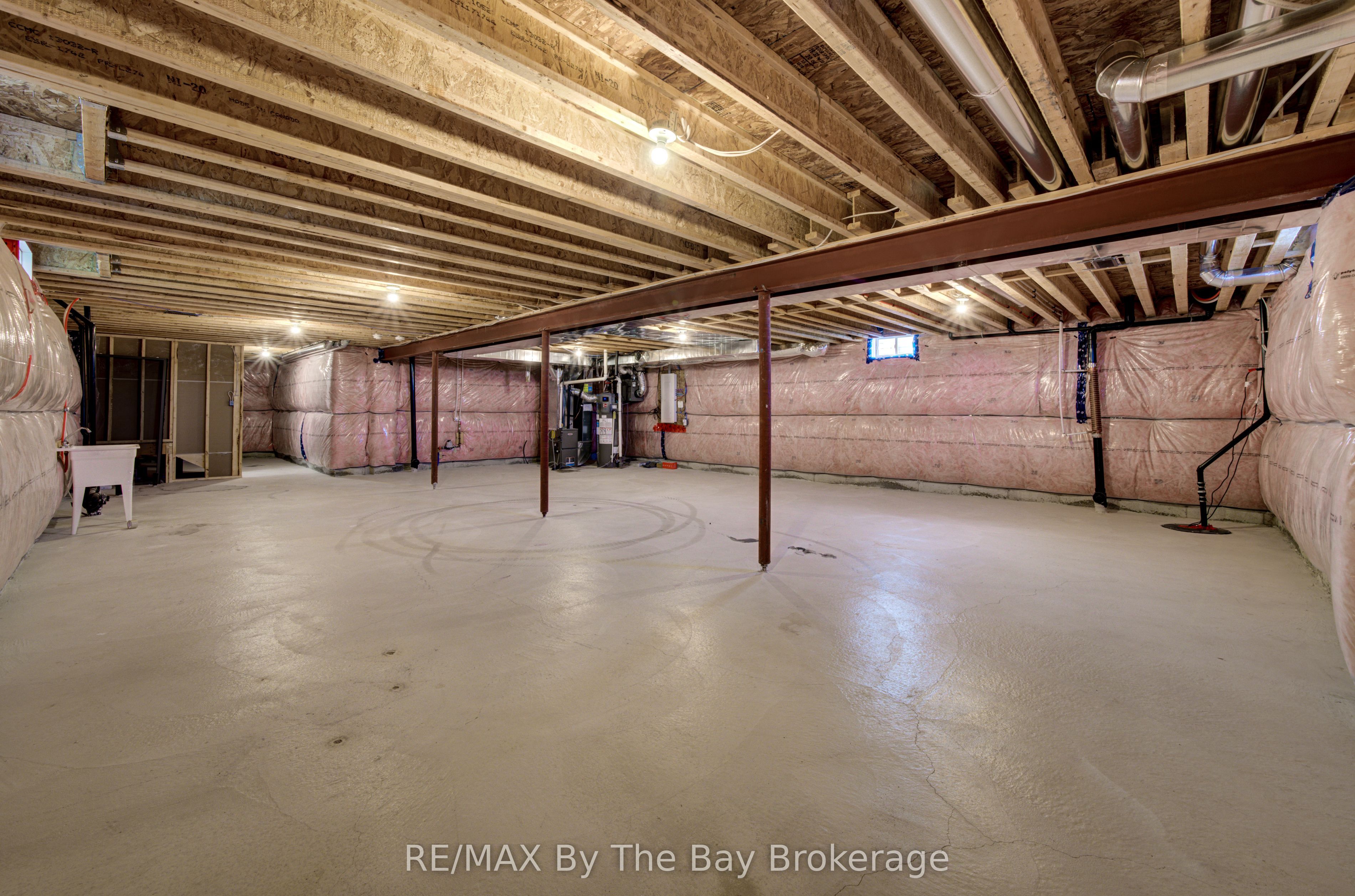 15 Union Boulevard Property Photo 35