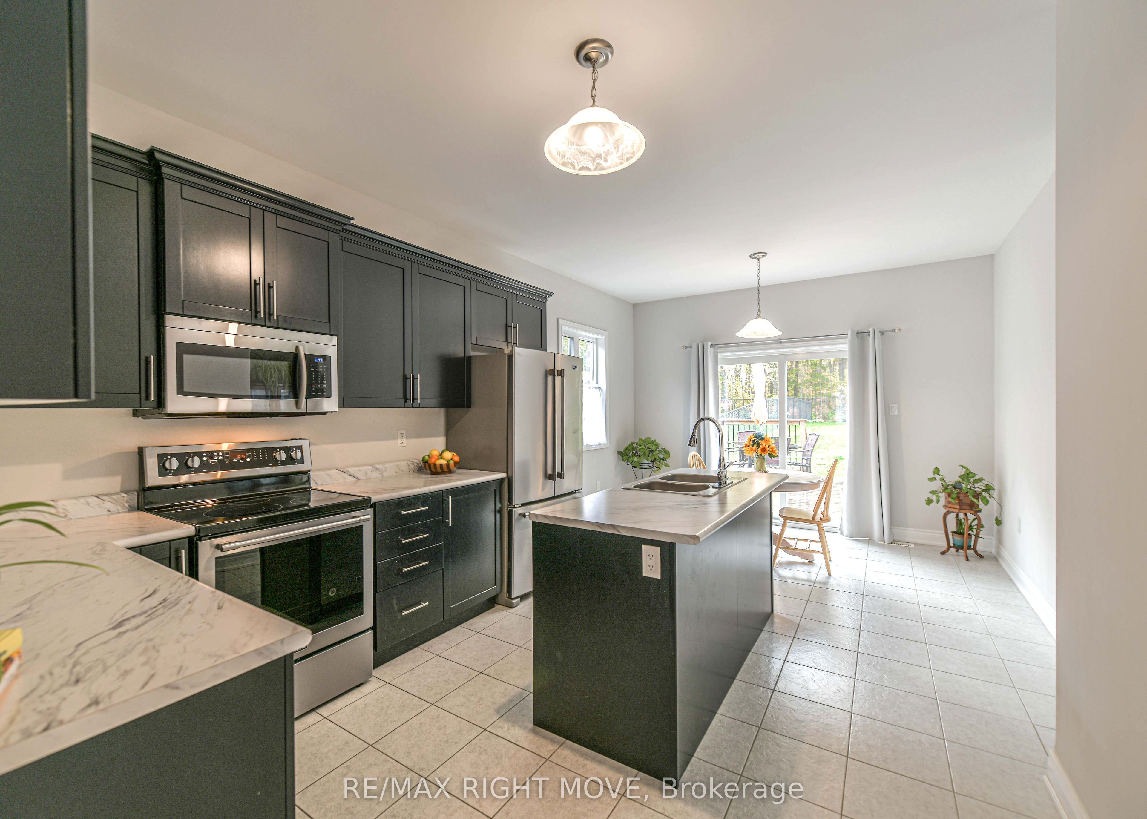 2997 Stone Ridge Boulevard Property Photo 15