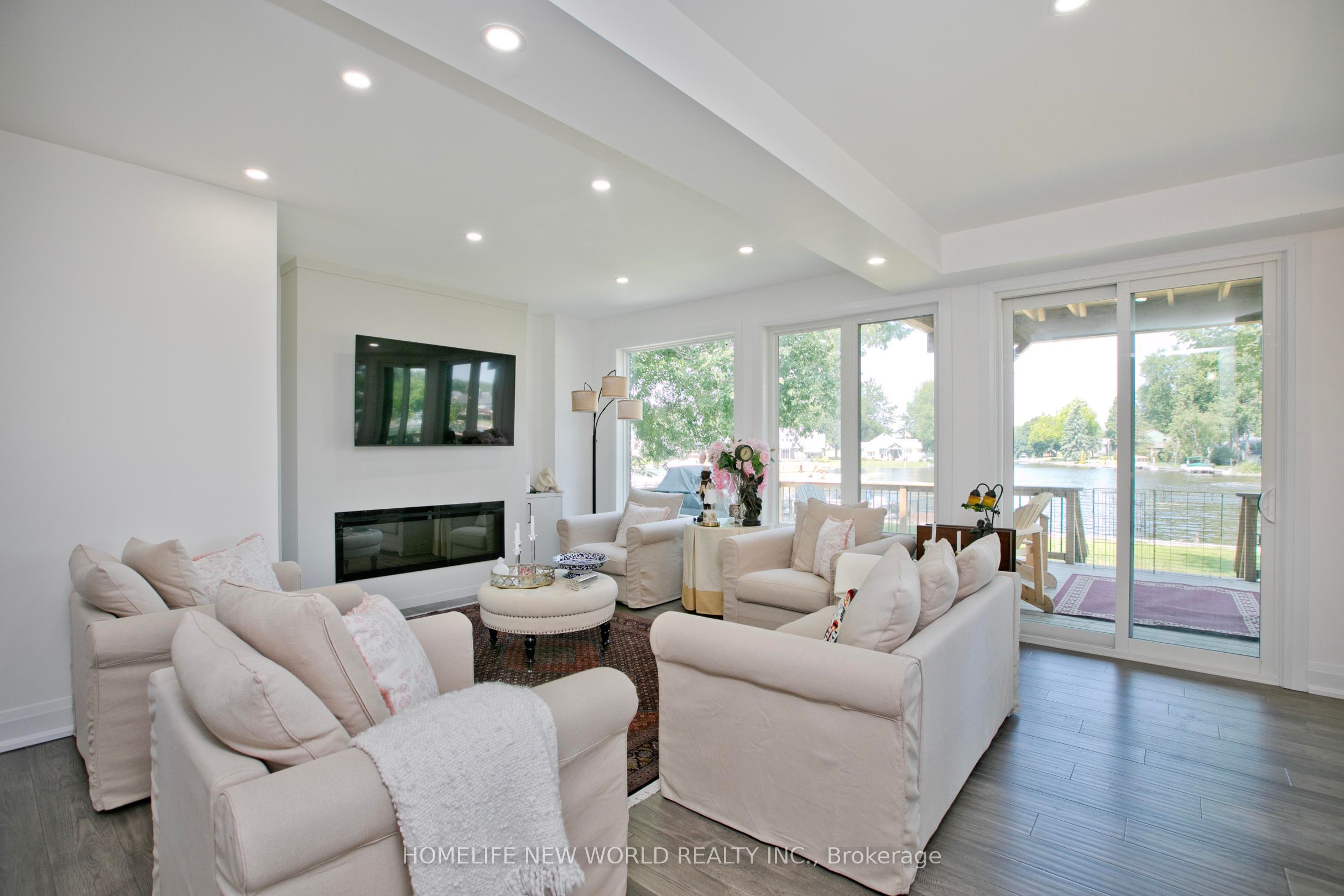 62 Simcoe Road Property Photo 3