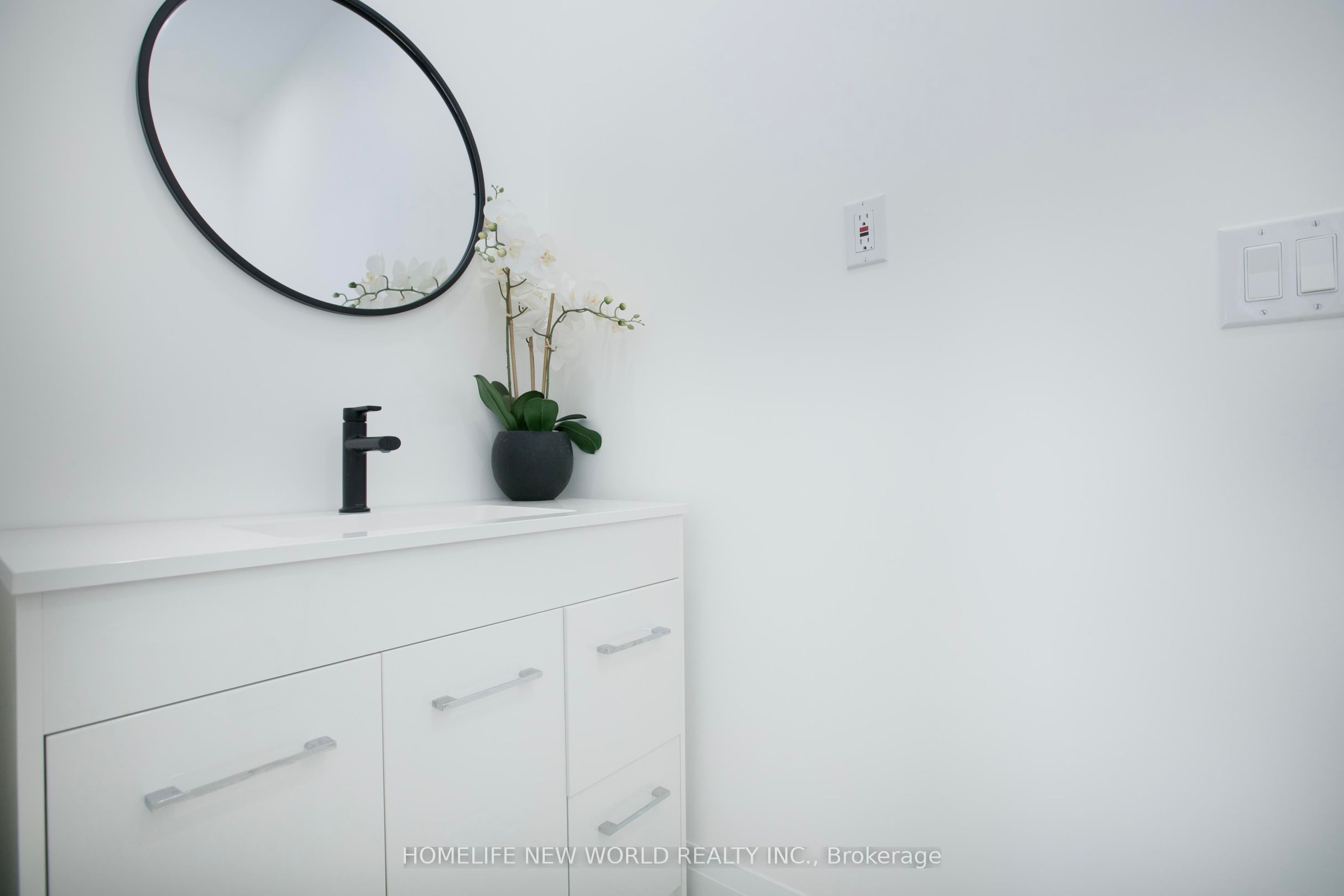 62 Simcoe Road Property Photo 9