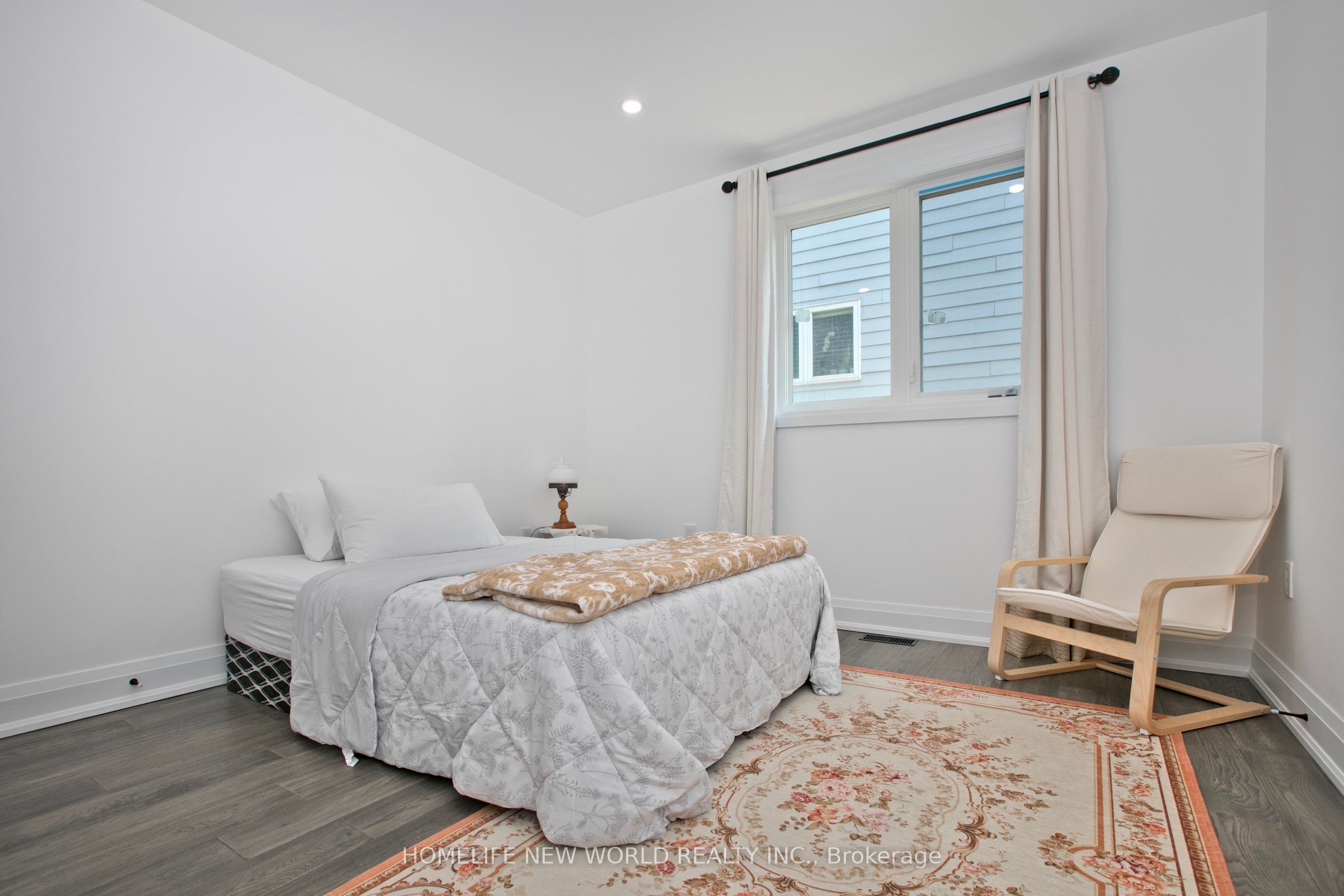 62 Simcoe Road Property Photo 14