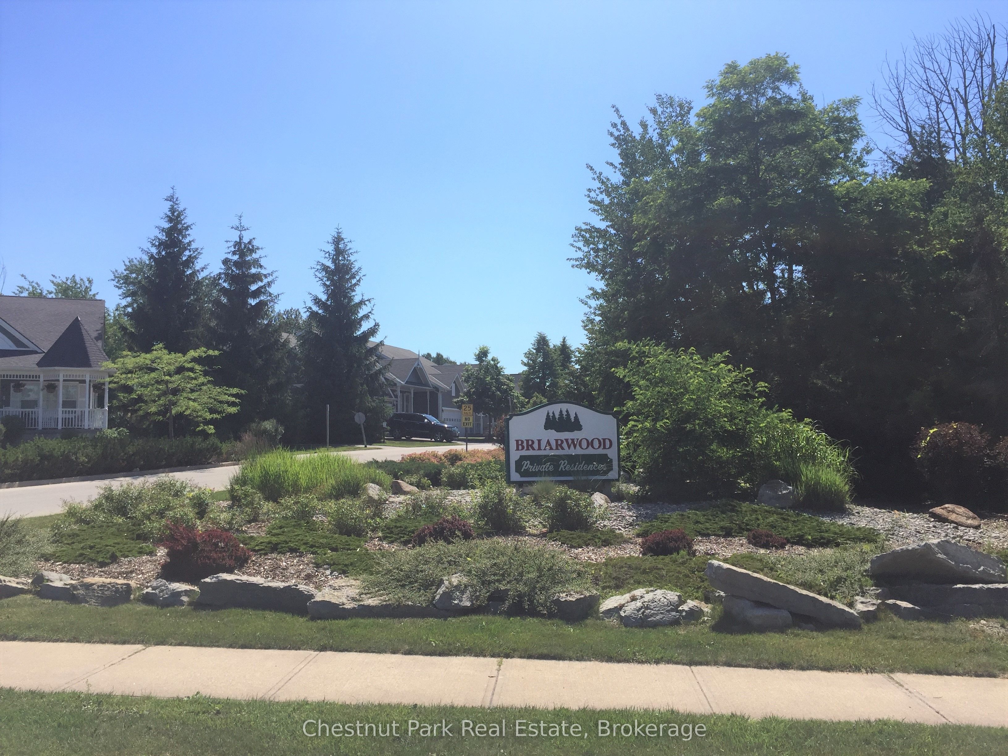 23 Green Briar Drive Property Photo 2