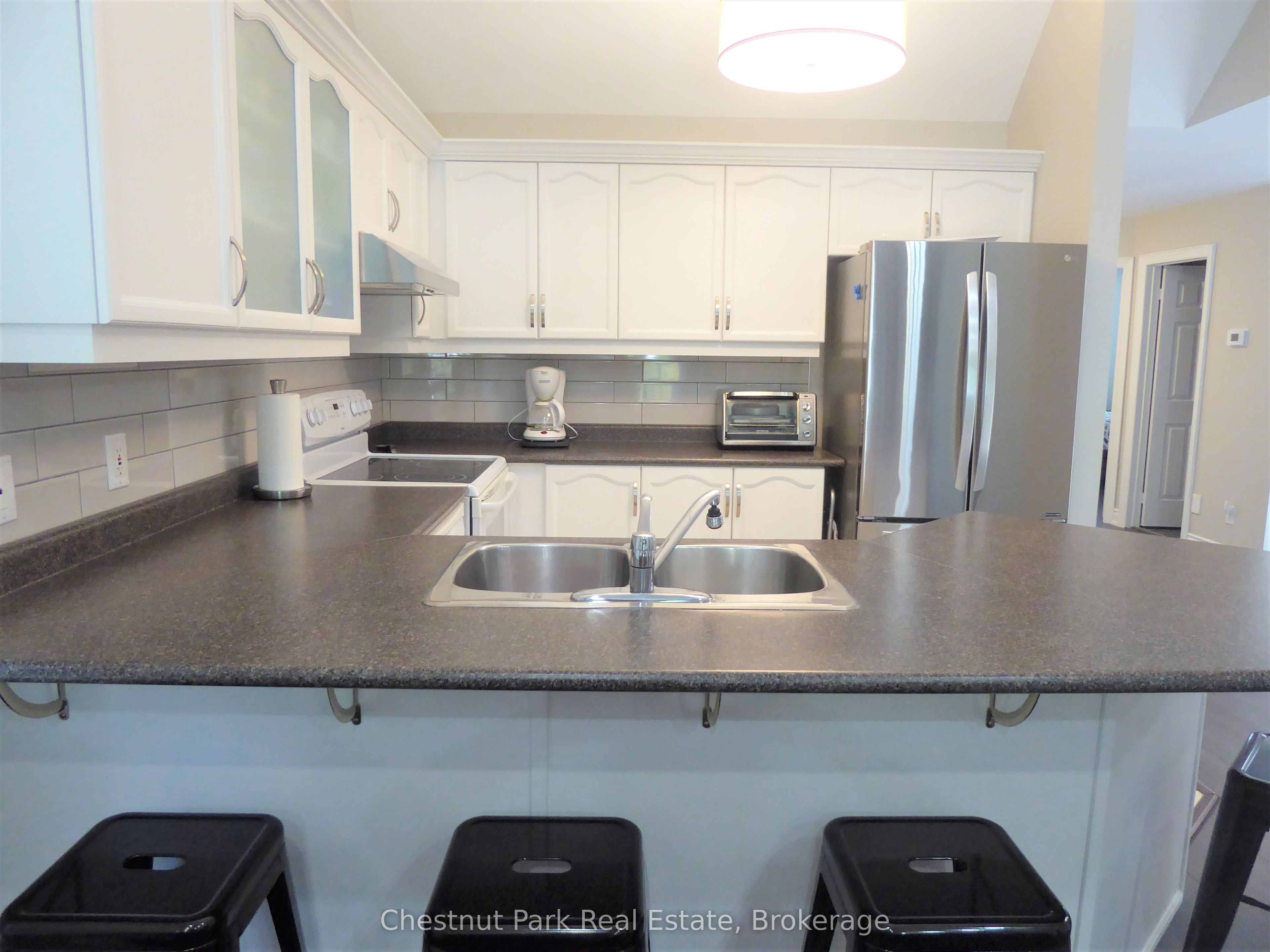 23 Green Briar Drive Property Photo 13