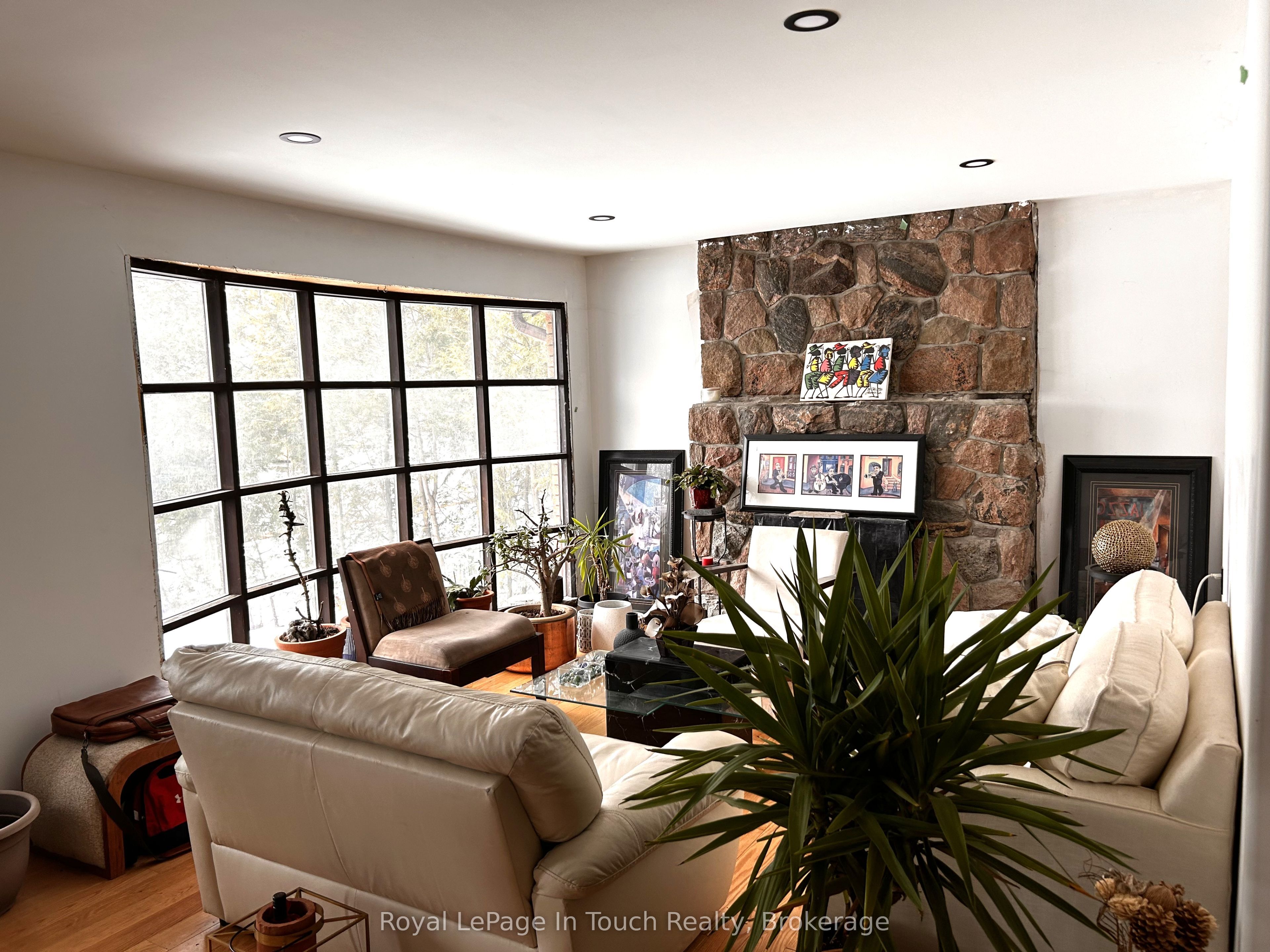 26 Dundee Drive Property Photo 8