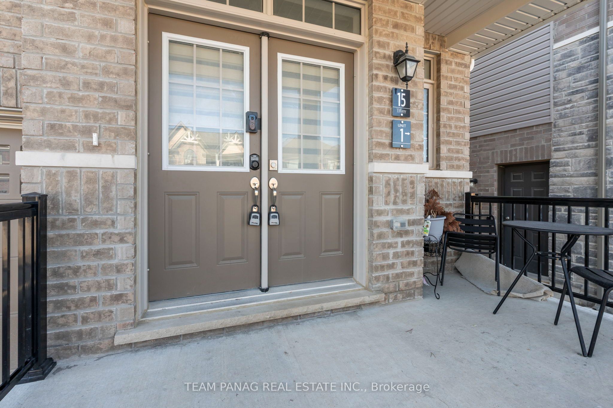 15 Valleybrook Road Property Photo 2
