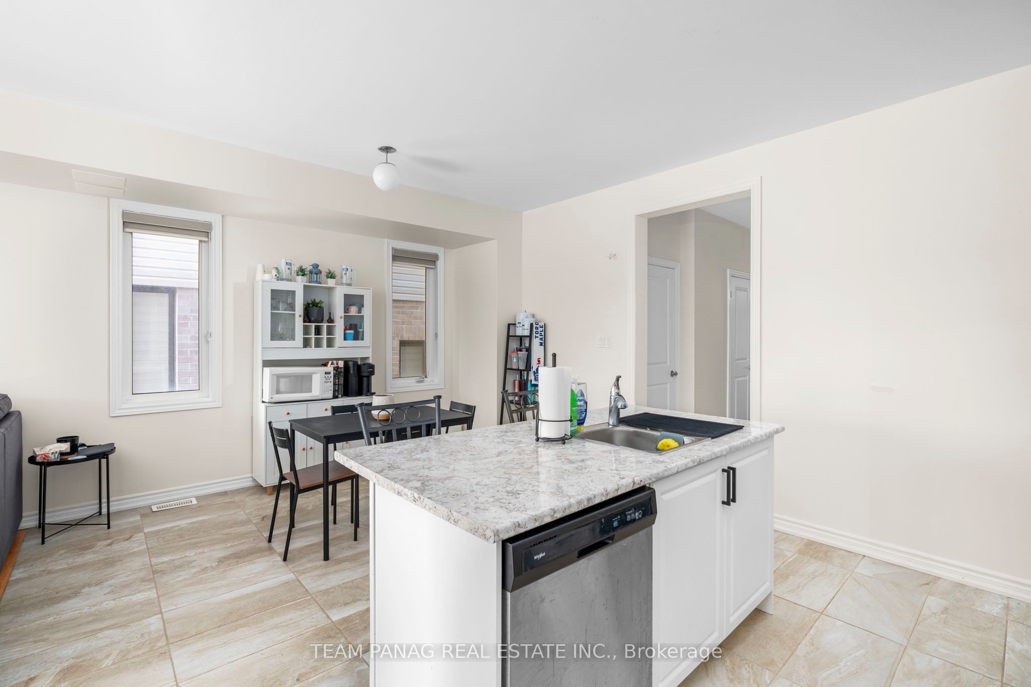 15 Valleybrook Road Property Photo 7