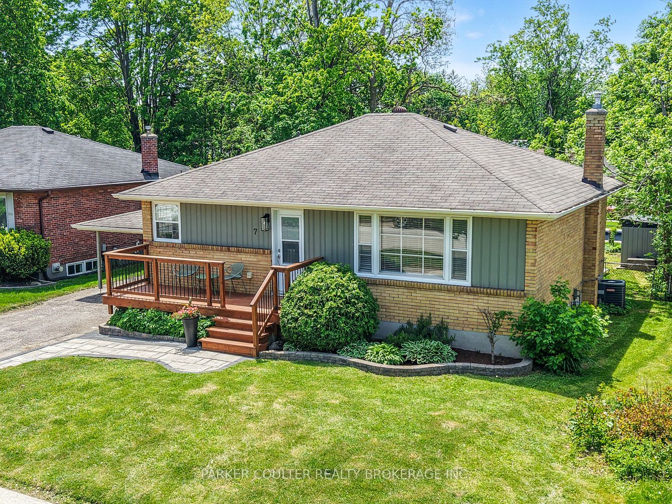 7 Oakley Park Square Property Photo 3