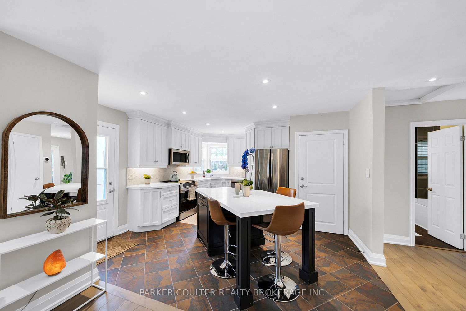 7 Oakley Park Square Property Photo 8