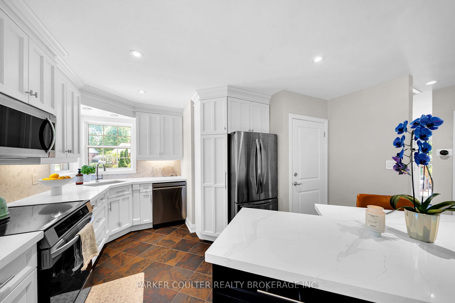 7 Oakley Park Square Property Photo 11