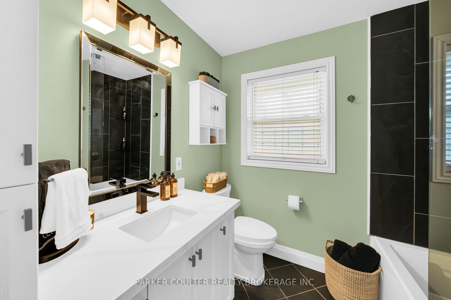 7 Oakley Park Square Property Photo 17