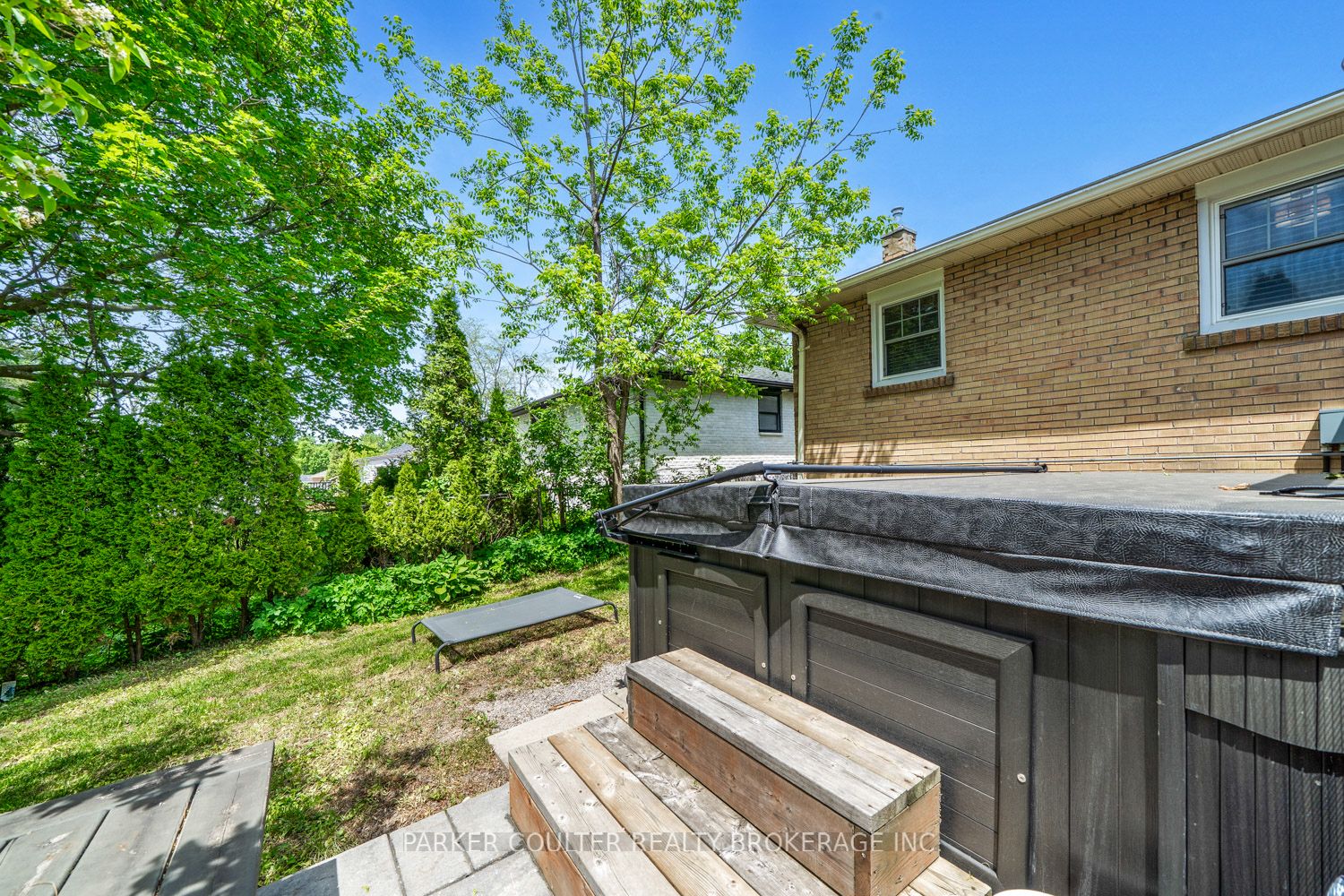 7 Oakley Park Square Property Photo 33