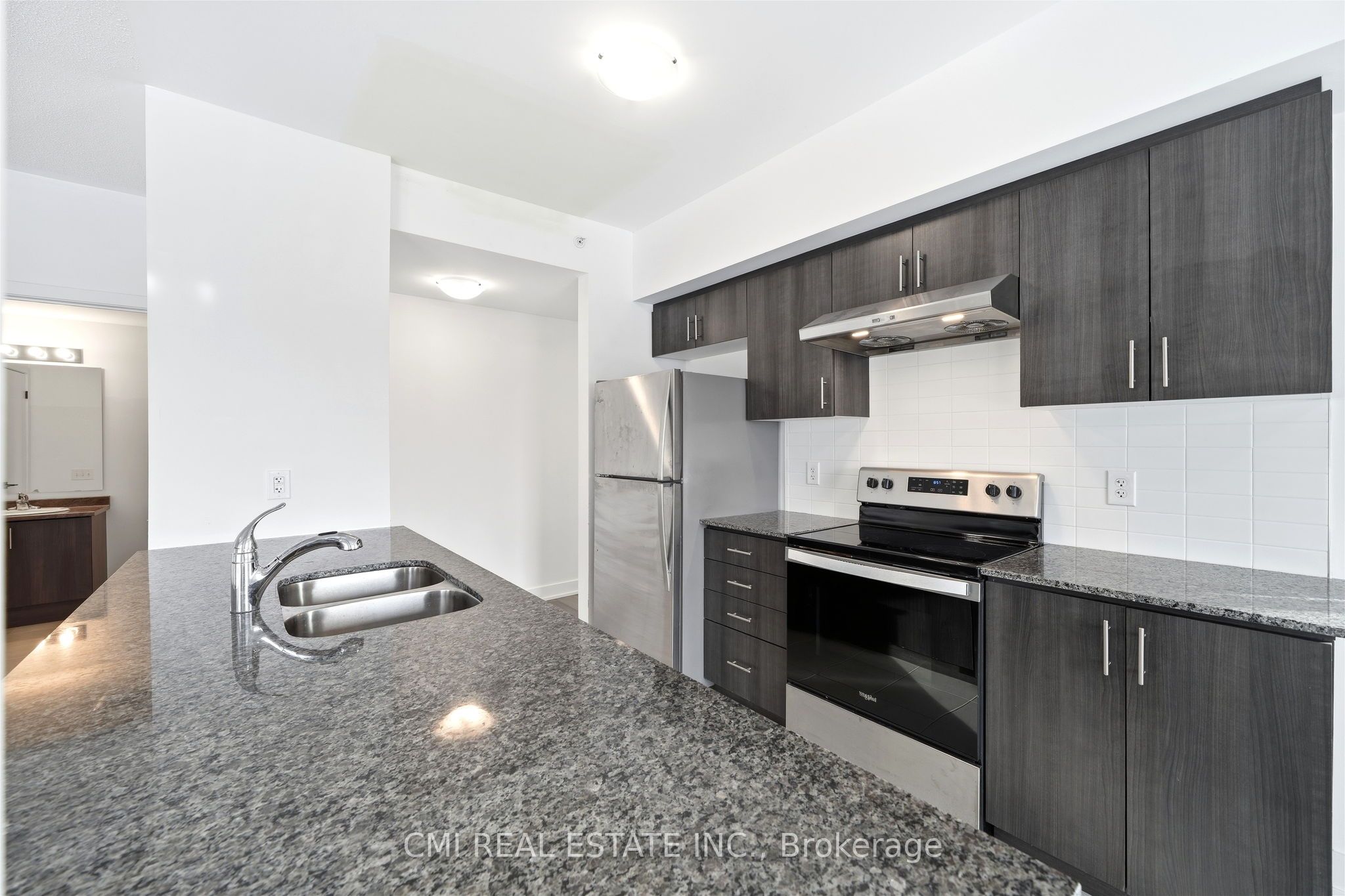 4 Spice Way 501 Property Photo 14