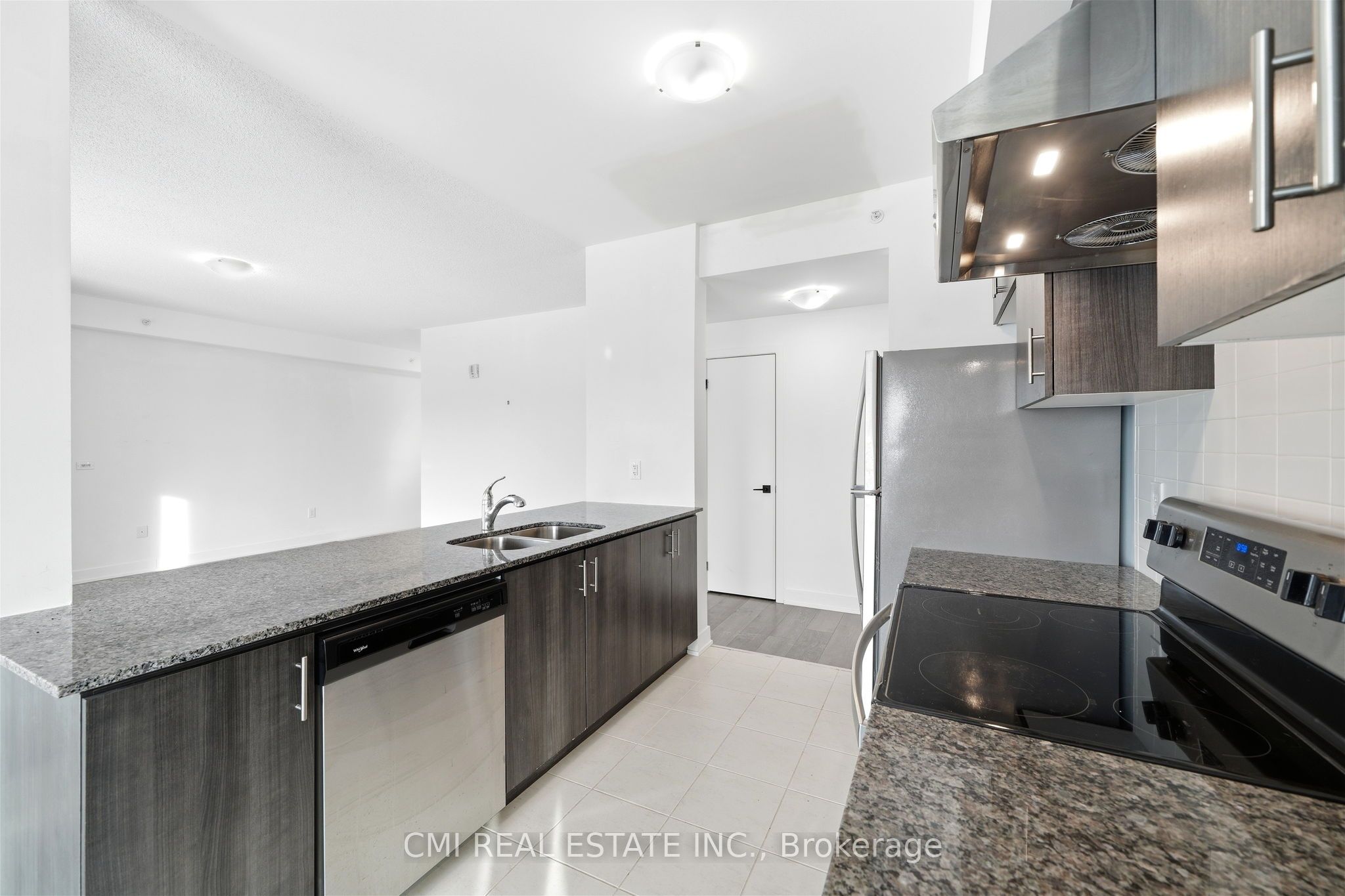 4 Spice Way 501 Property Photo 16