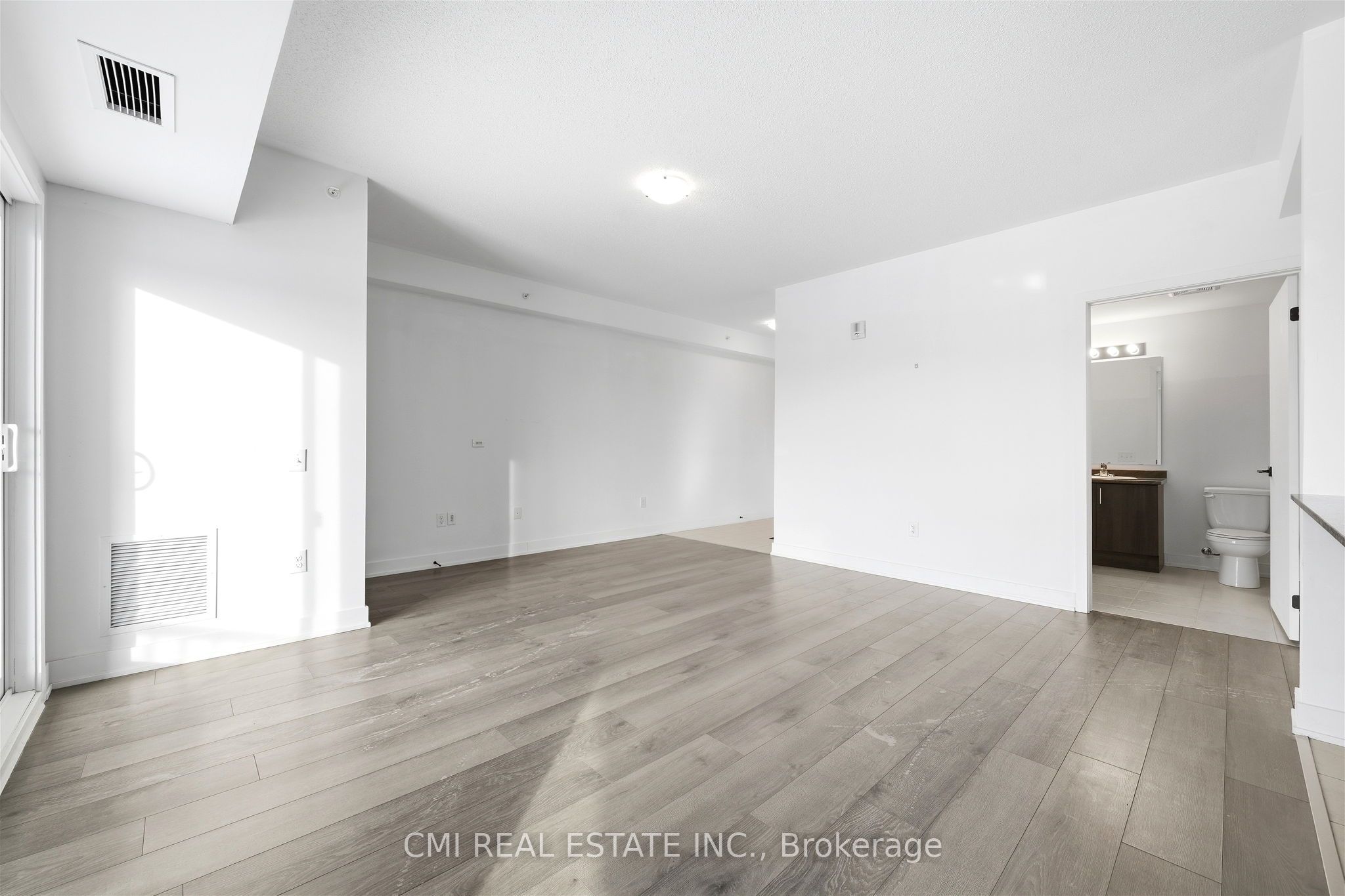 4 Spice Way 501 Property Photo 18