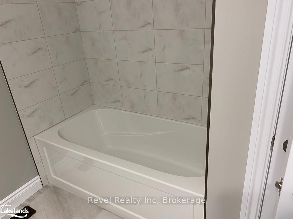 1050 Wright Drive Property Photo 11