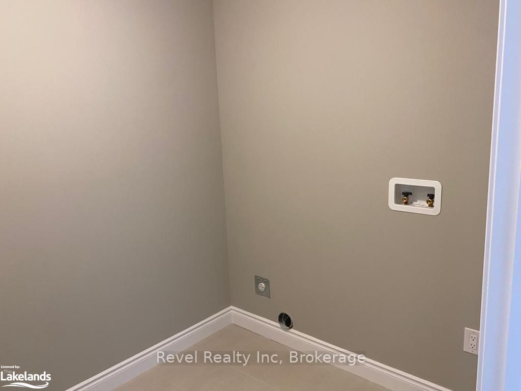1050 Wright Drive Property Photo 15