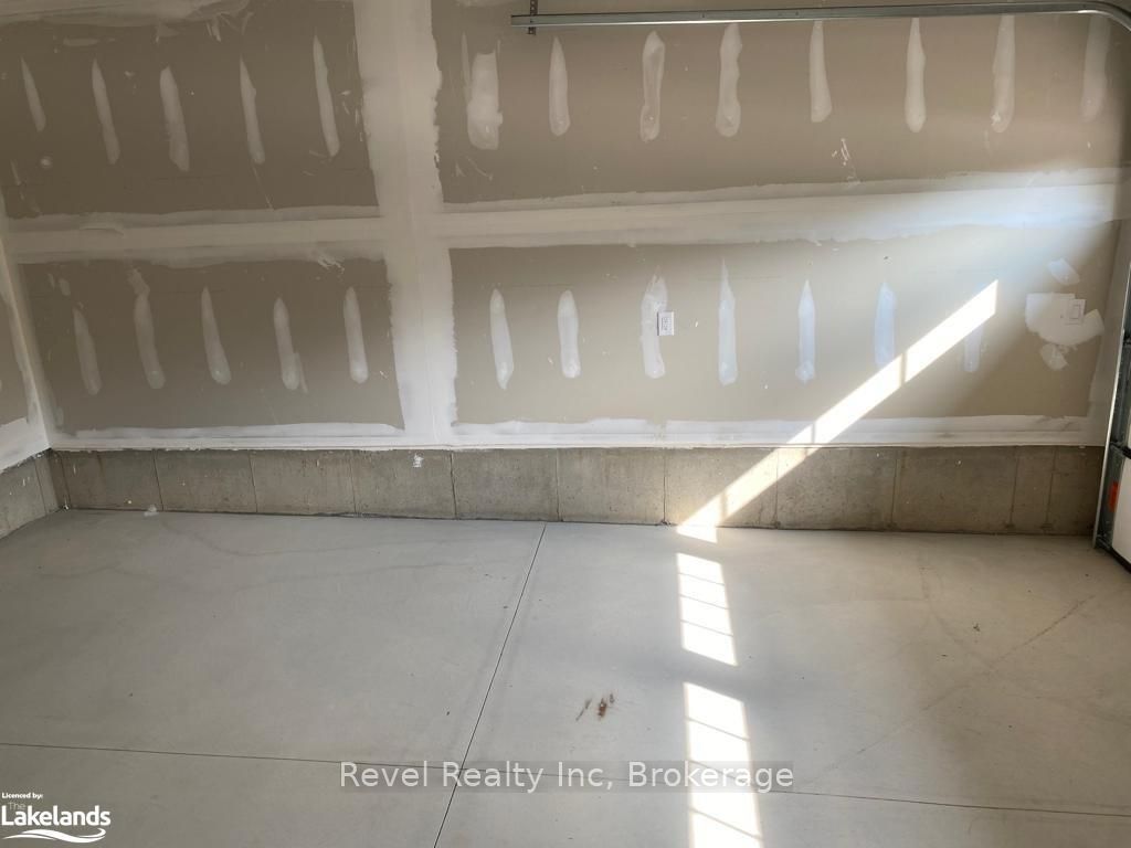 1050 Wright Drive Property Photo 17