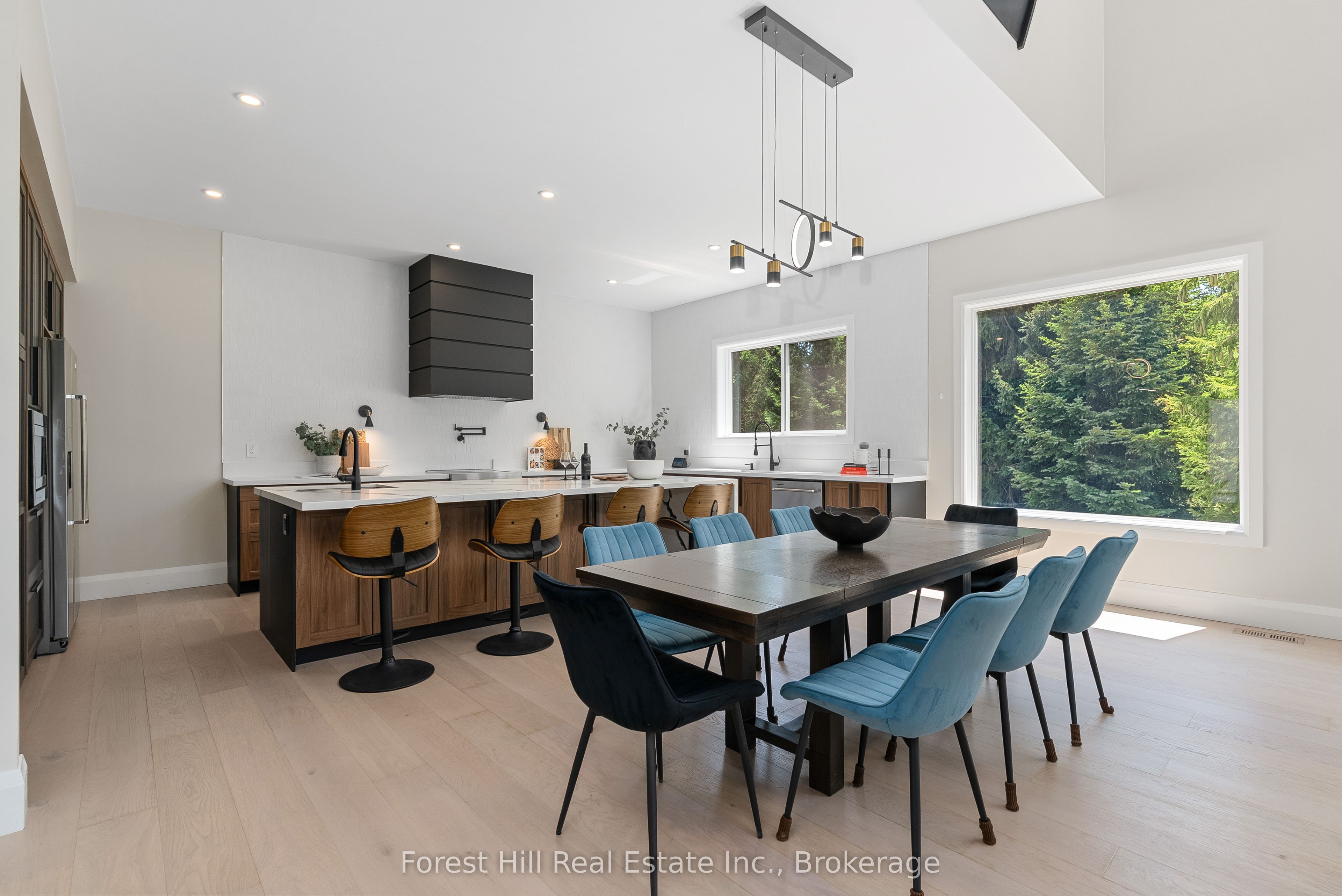 846 Sixth Street Property Photo 5