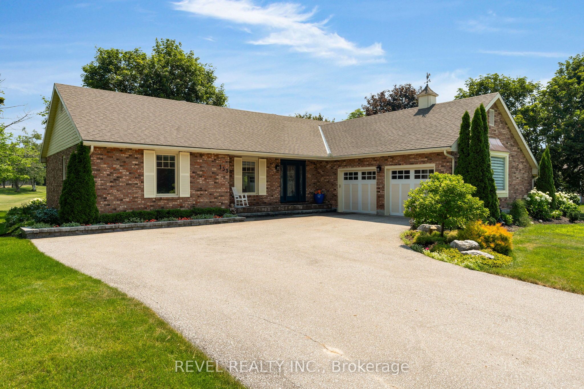 153 Bayshore Drive Property Photo 1