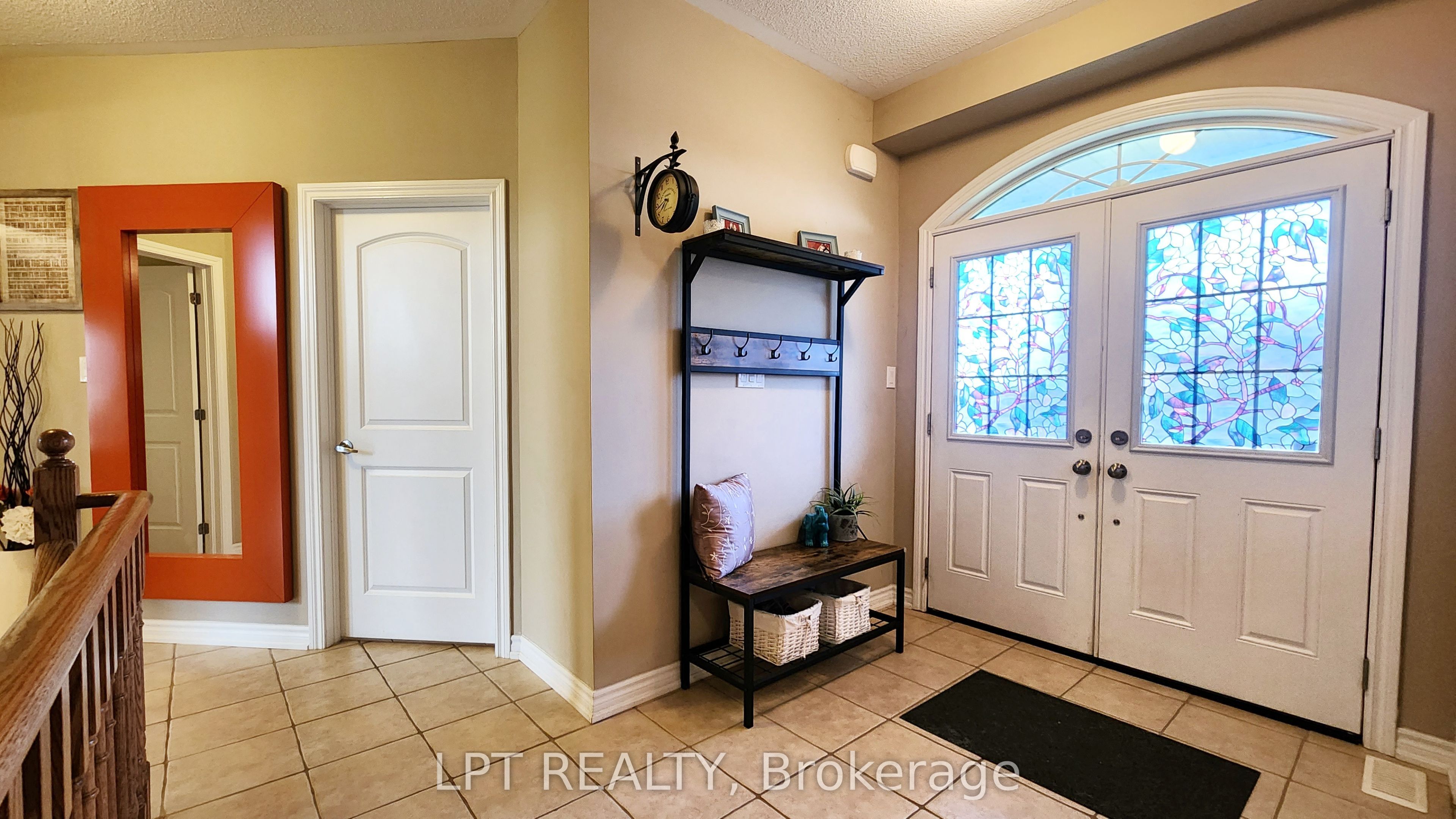 12 Plowright Road Property Photo 4