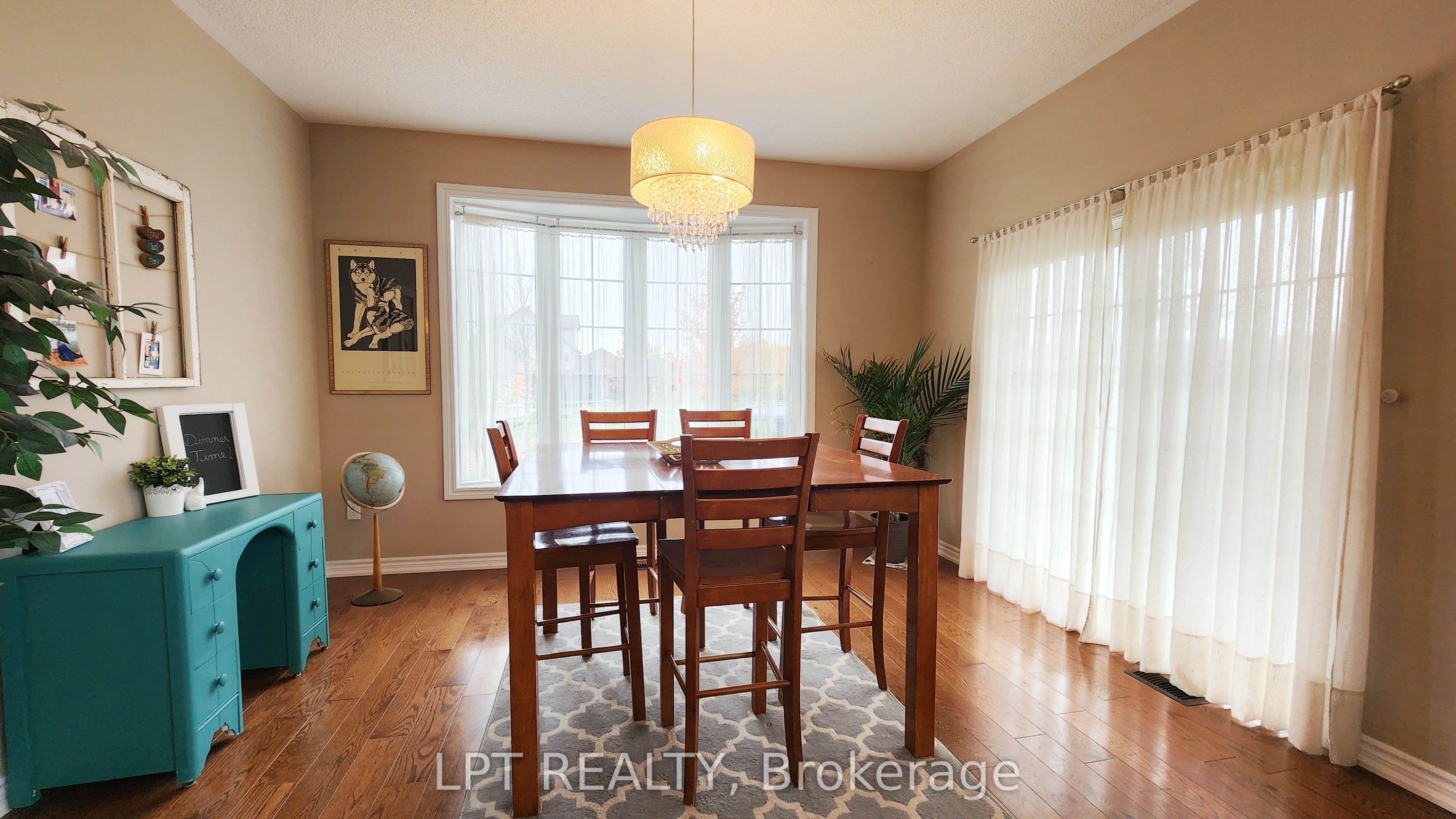 12 Plowright Road Property Photo 15