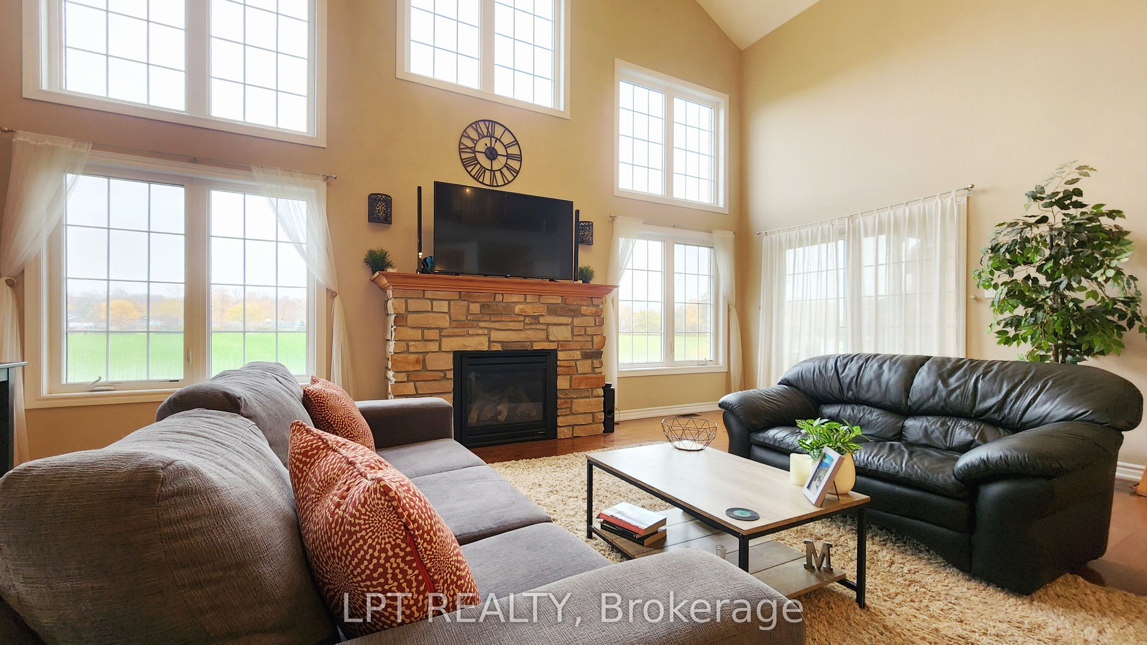12 Plowright Road Lease Property Photo 7