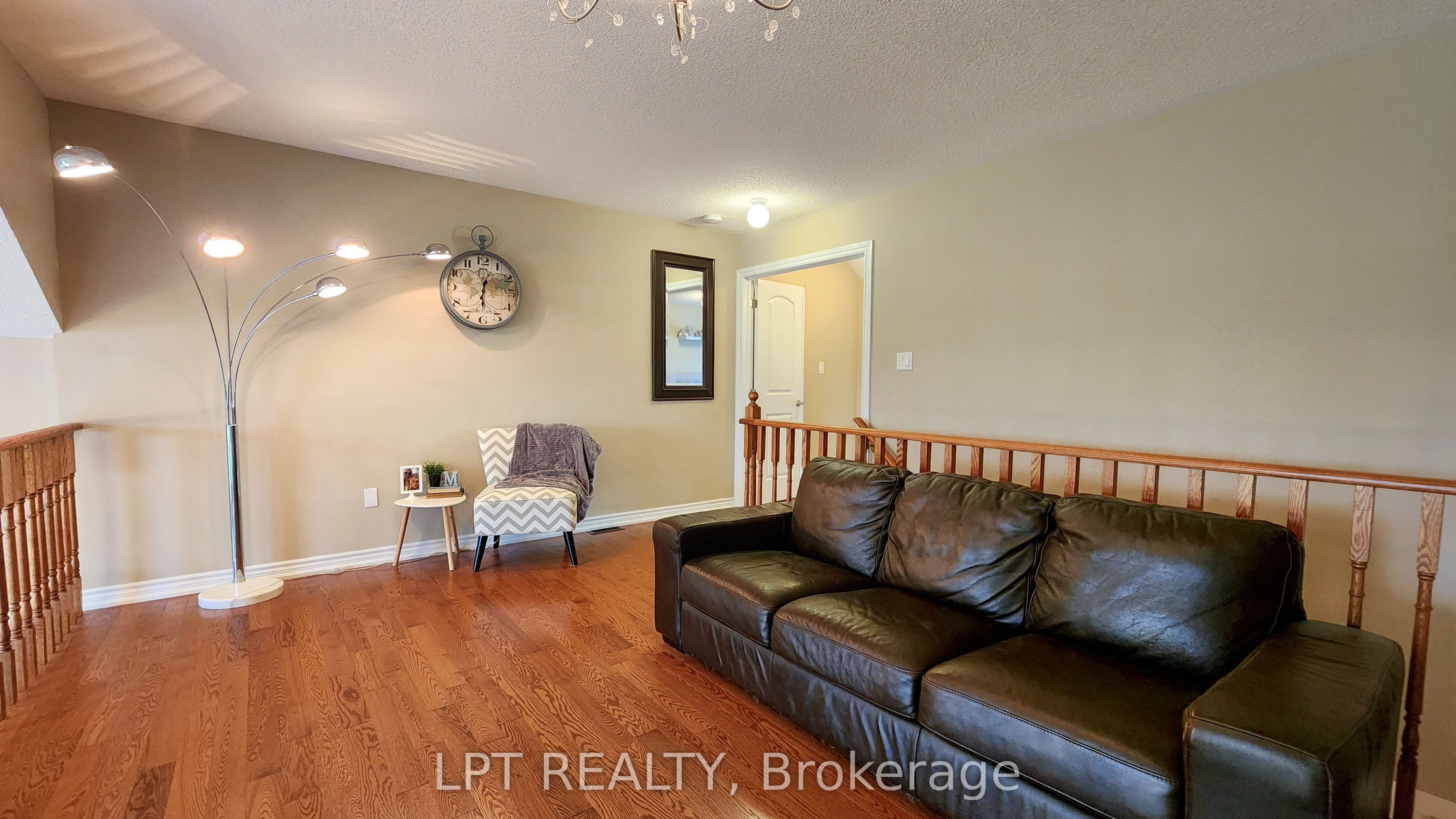 12 Plowright Road Lease Property Photo 27