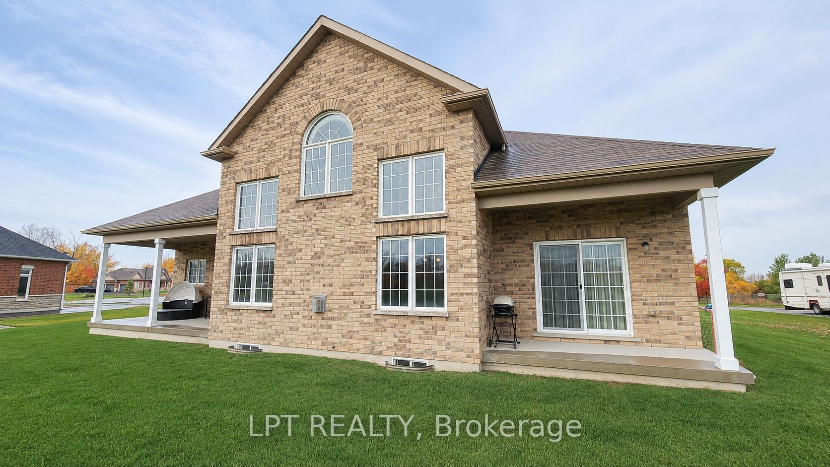 12 Plowright Road Lease Property Photo 31