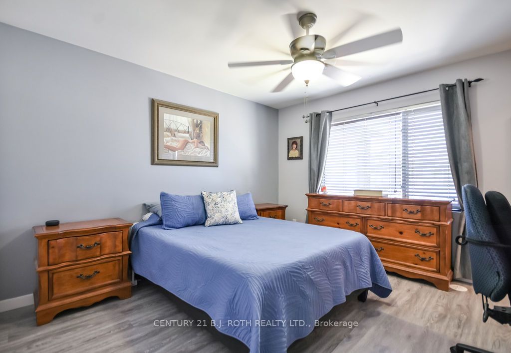 369 Essa Road #86 Property Photo 15