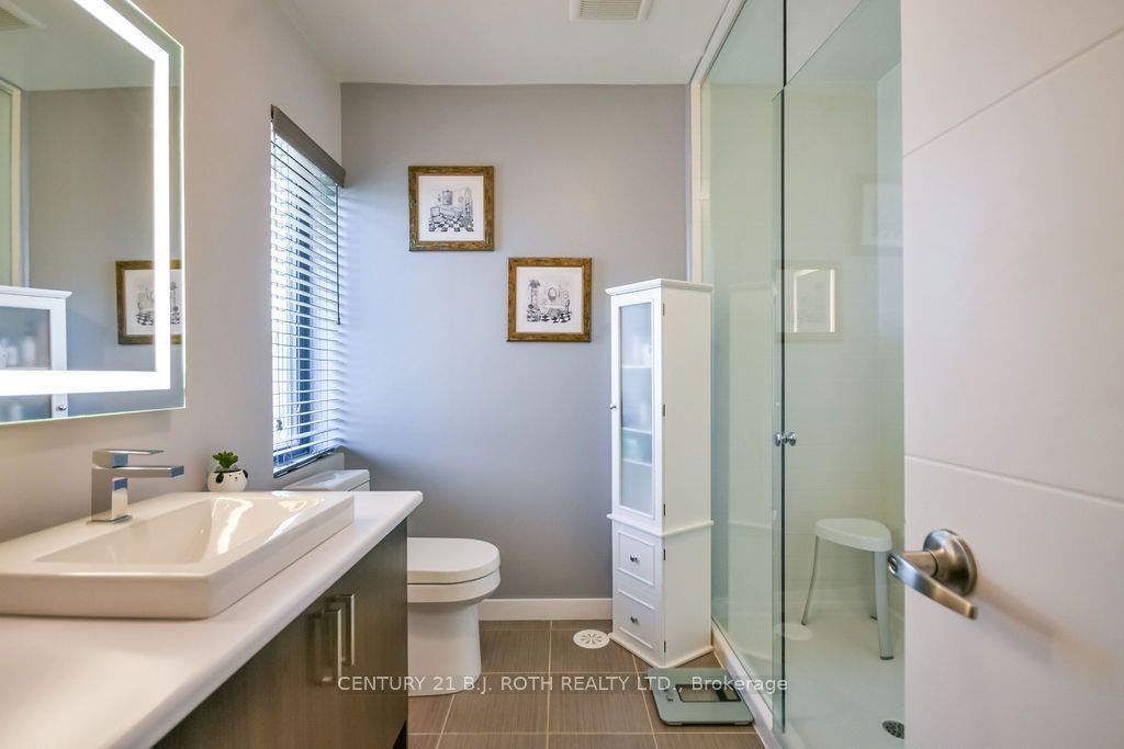 369 Essa Road #86 Property Photo 17