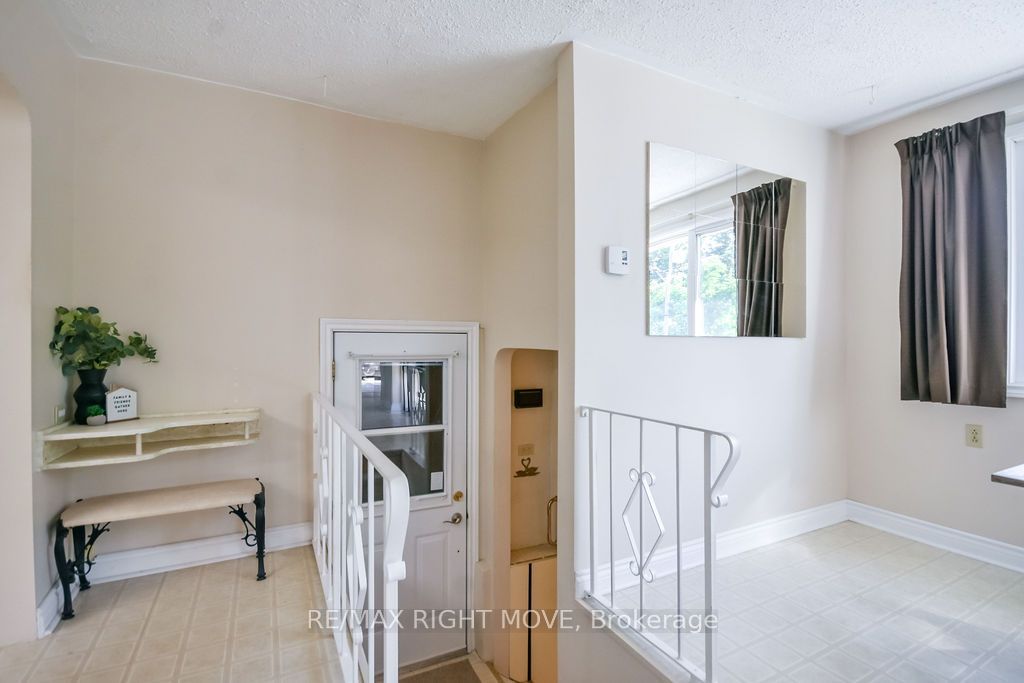 94 Fittons Road E Property Photo 28
