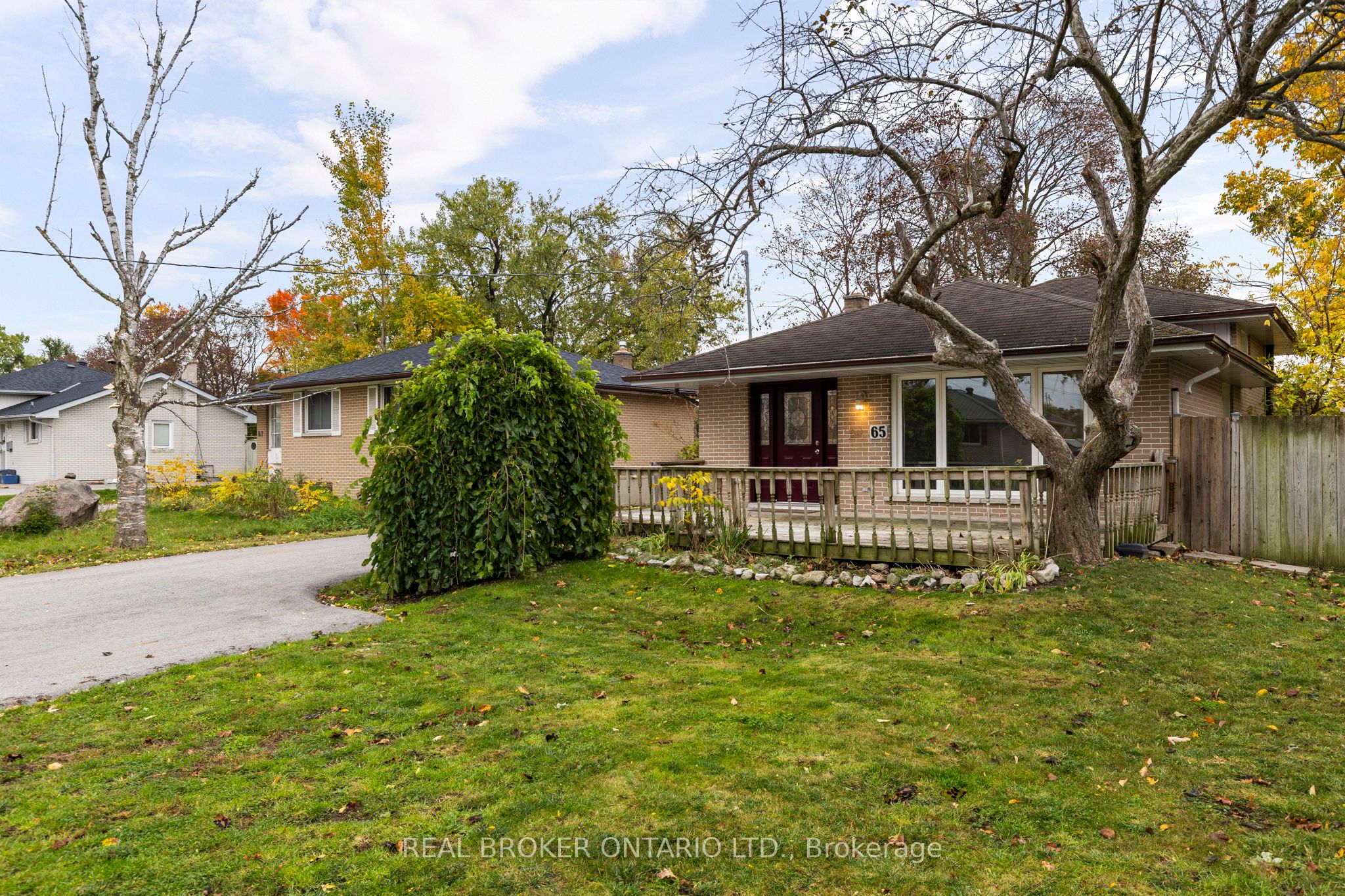 65 Ottaway Avenue Property Photo 2