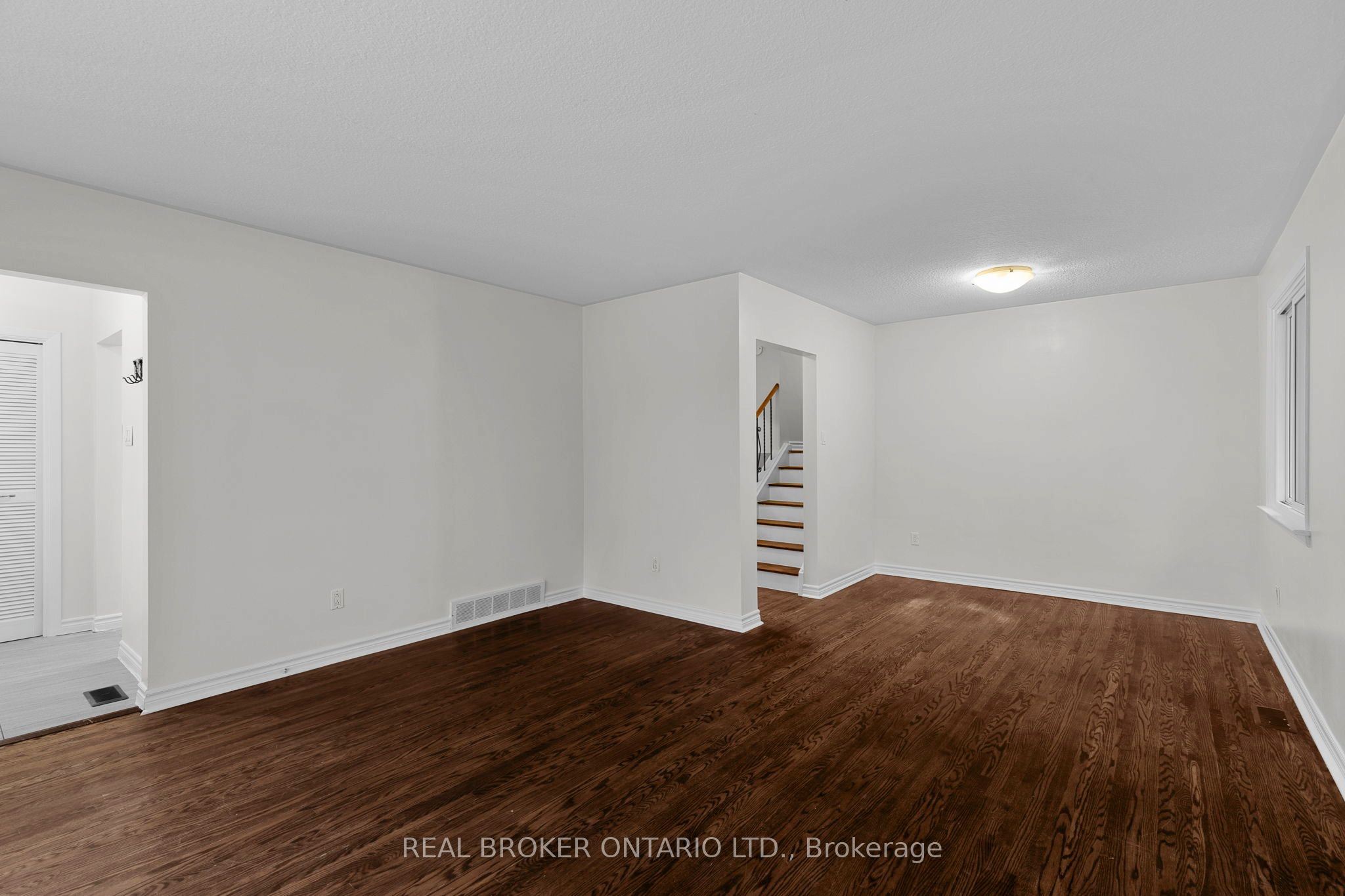65 Ottaway Avenue Property Photo 7